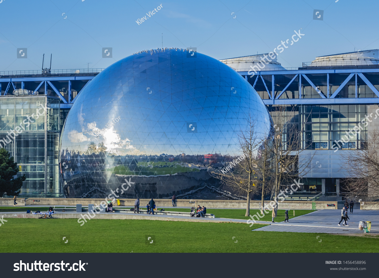 PARIS, FRANCE - JANUARY 13, 2018: Mirror-ball building "Geode" in Parc de la Villette - IMAX Theater. #1456458896