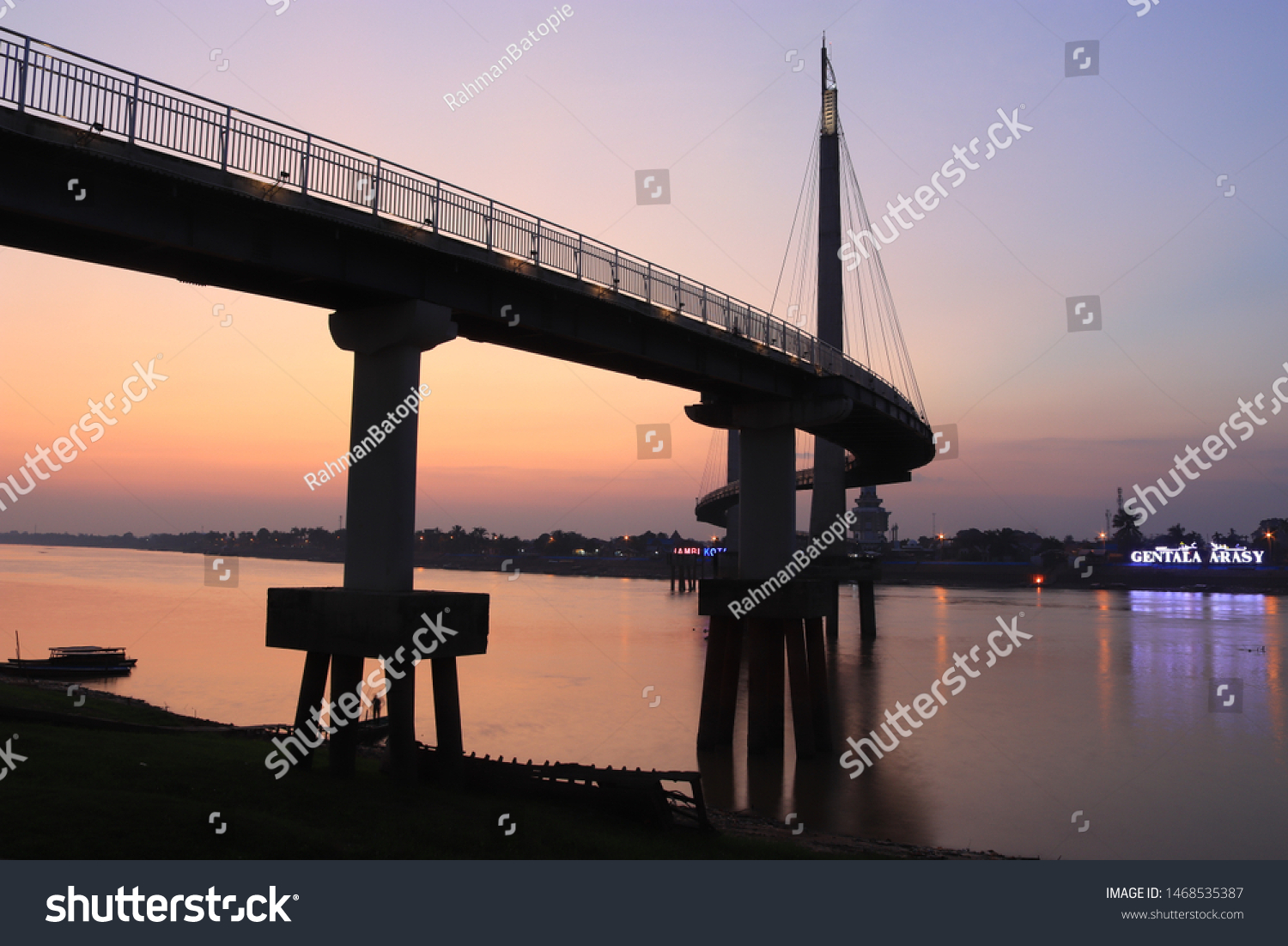 a unique bridge at dusk #1468535387