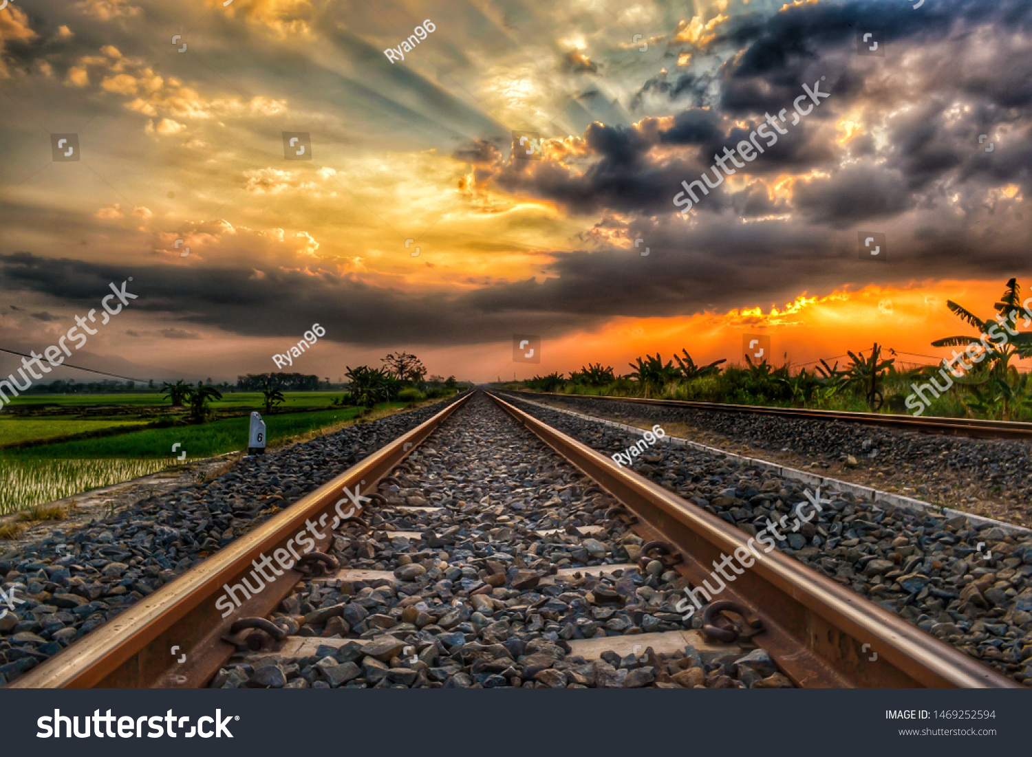 sunset in the rail road . take with nikon d3100 kitt lens #1469252594
