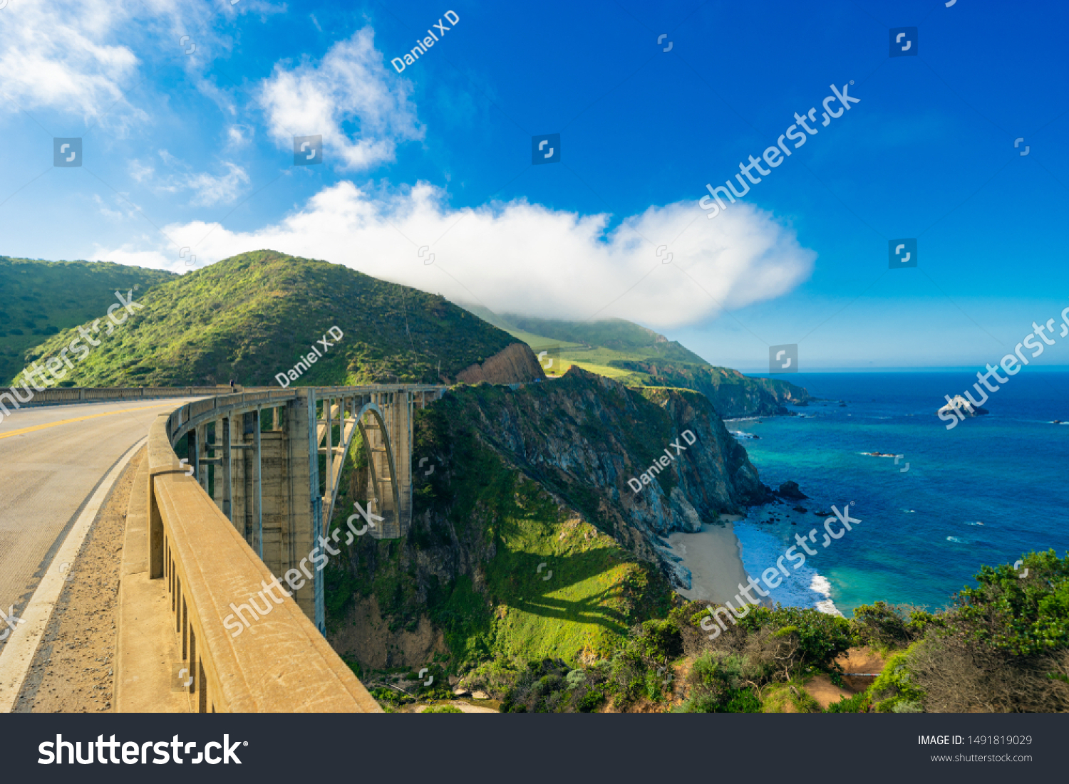 Bixby Creek Bridge on Highway (Highway 1) at the US West Coast traveling south to Los Angeles, Big Sur Area #1491819029
