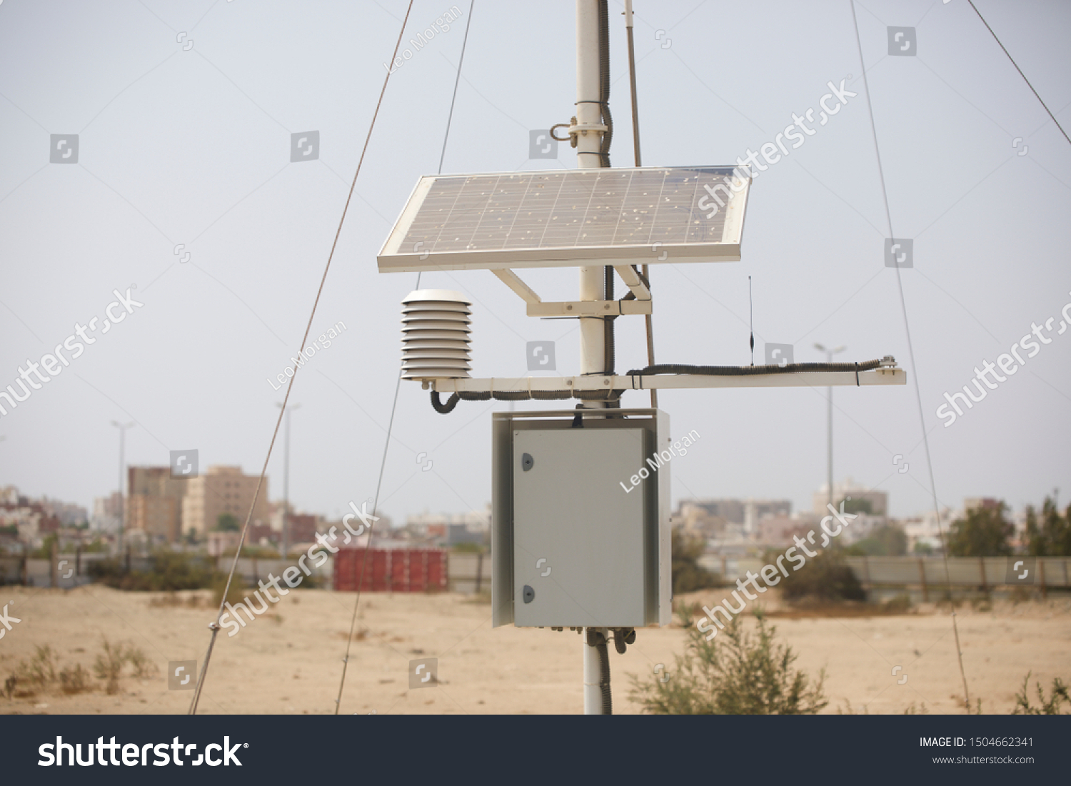 Meteorological equipment's , used for monitoring weather and climatic conditions #1504662341