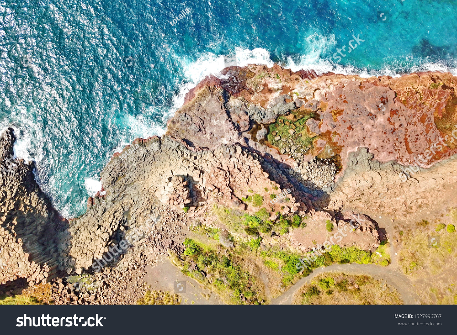 Basalt coastline and pillars in New South Wales close to Kiama #1527996767
