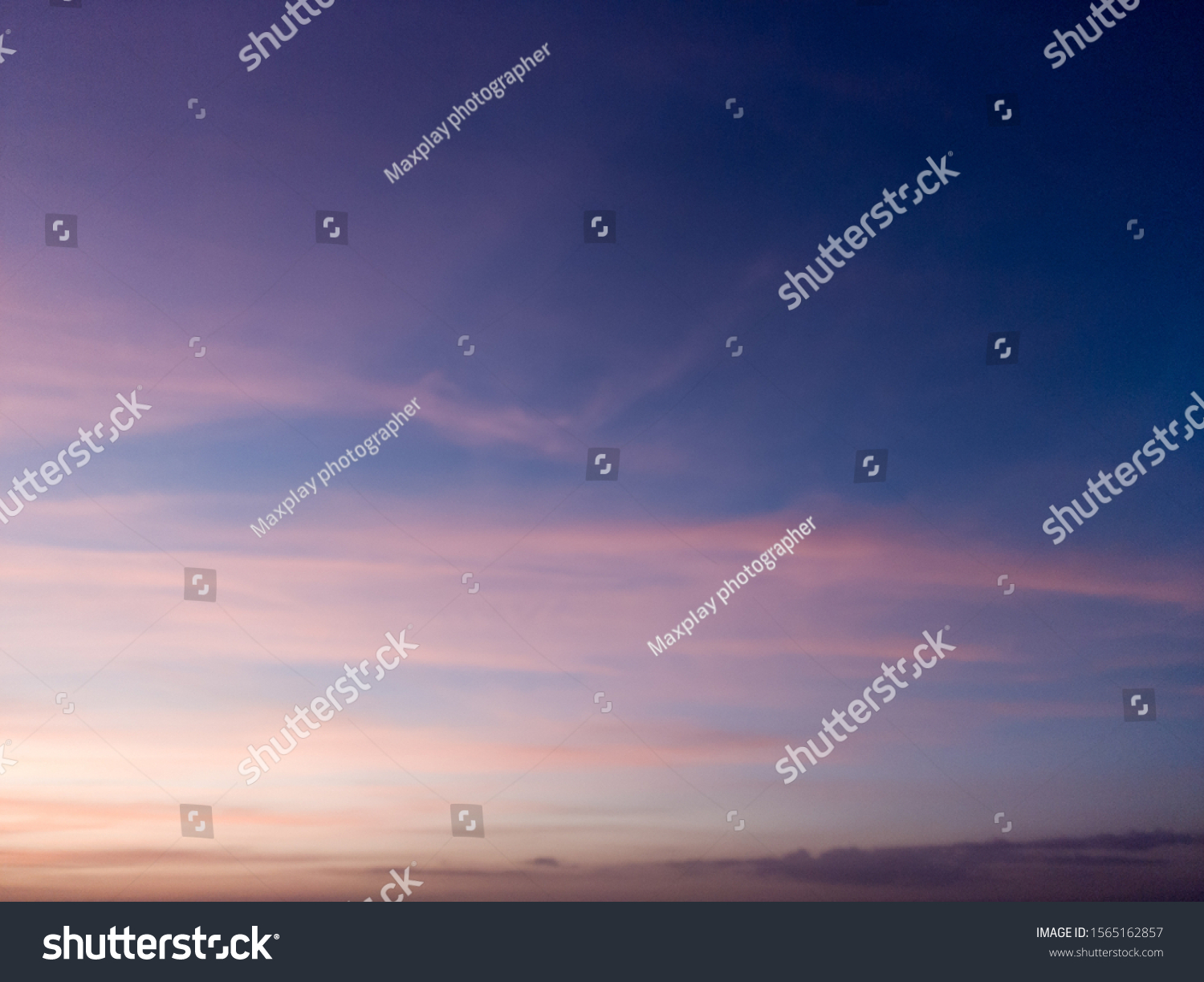 Natural colors Evening sky Shine new day for Heaven,The light from heaven from the sky is a mystery,In twilight golden atmosphere,Modern sheet structure design, #1565162857