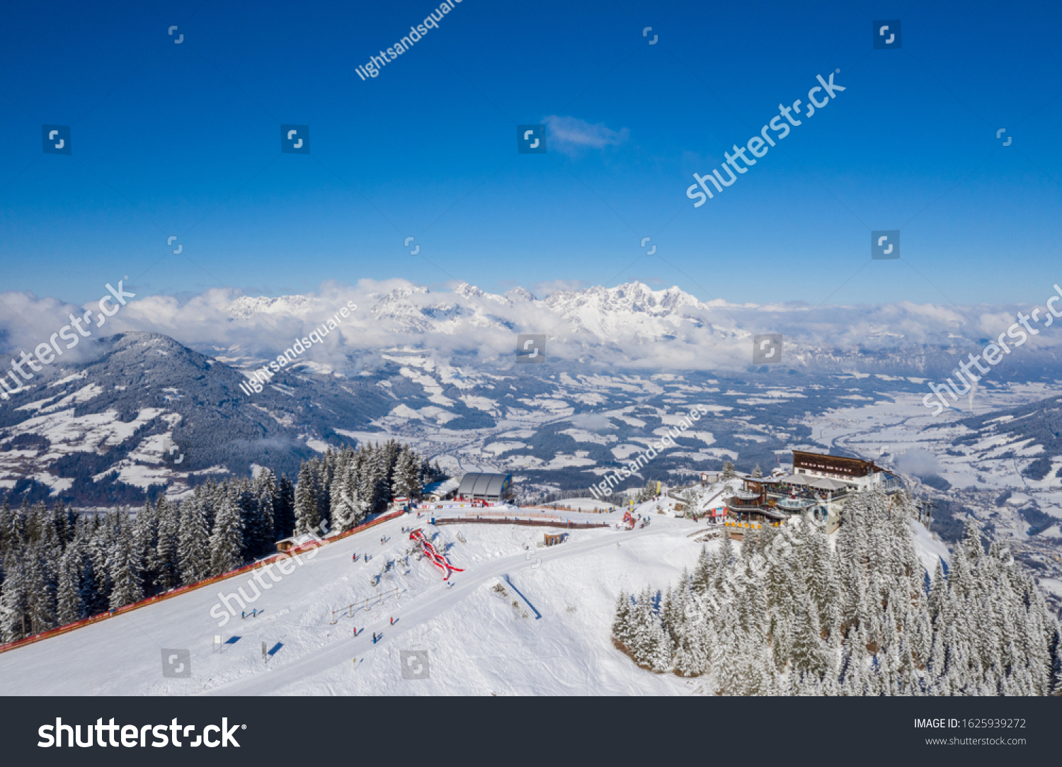 Kitzbuehel Hahnenkamm Race - Ski Resort - Top station with downhill start #1625939272