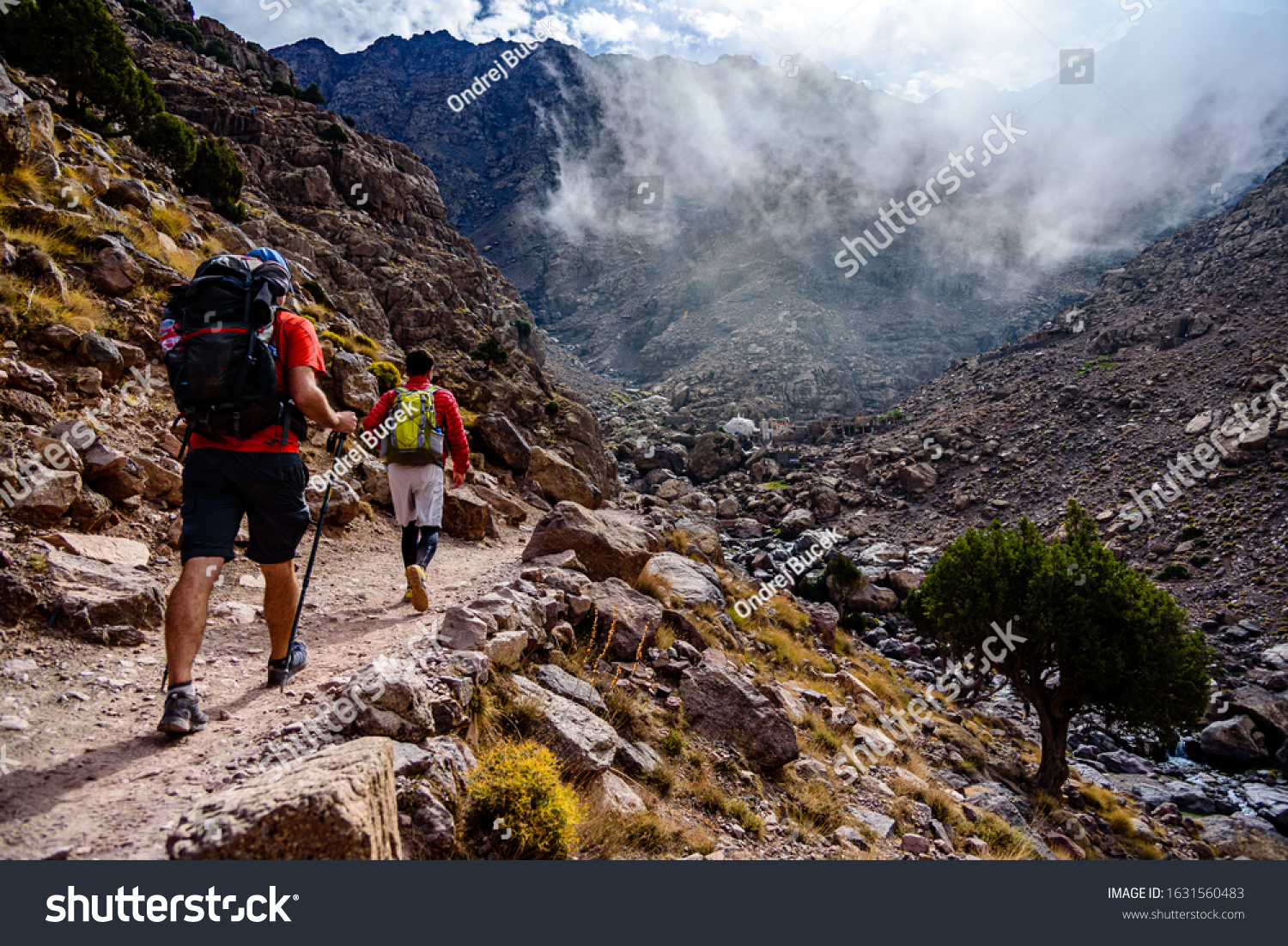 Hiking to the summit of Jebel Toubkal, highest mountain of Morocco. #1631560483