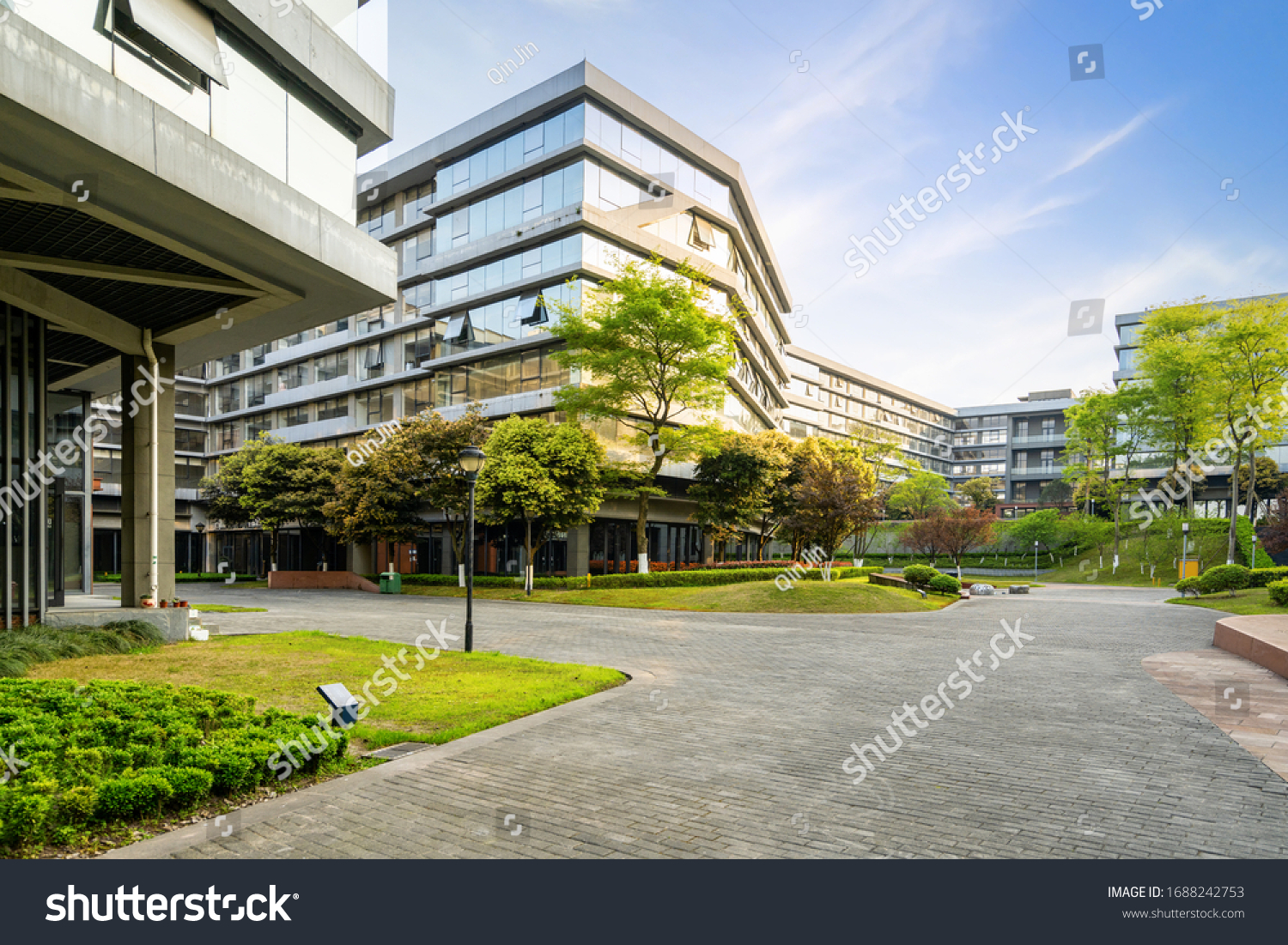 Green environment of office buildings in science and technology park, Chongqing, China #1688242753