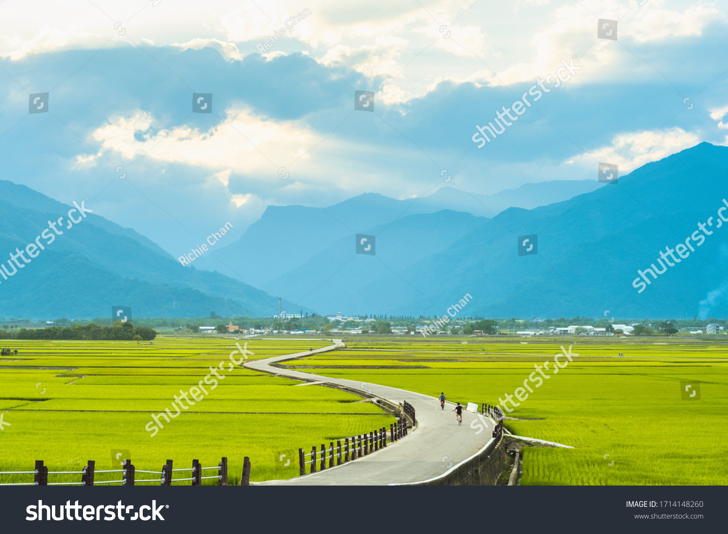 Heaven Road, Landscape of Chishang, Taitung #1714148260