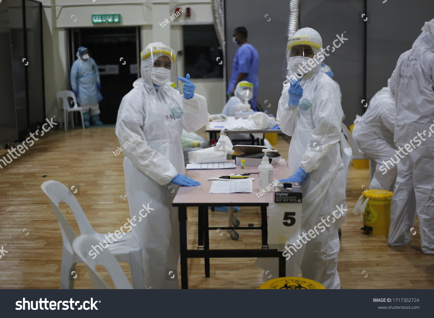 KLIA, Malaysia - April 28, 2020: Health screening from Melaysia Ministry of Health for passengers from Indonesia to Malaysia to prevent covid-19 spread. #1717302724