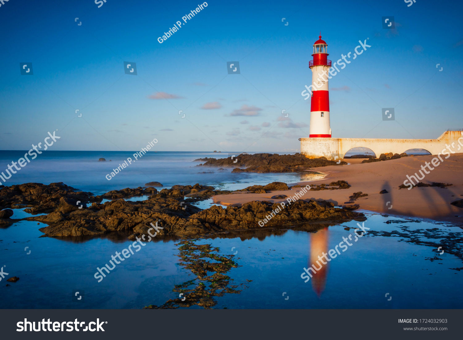 The lighthouse or beacon Itapuã Tip Itapuã is a lighthouse in Salvador, Bahia, Brazil. Is located on the beach Itapuã in Itapoan subdistrict, about 23 kilometers (14 mi) northeast are the Lighthouse  #1724032903