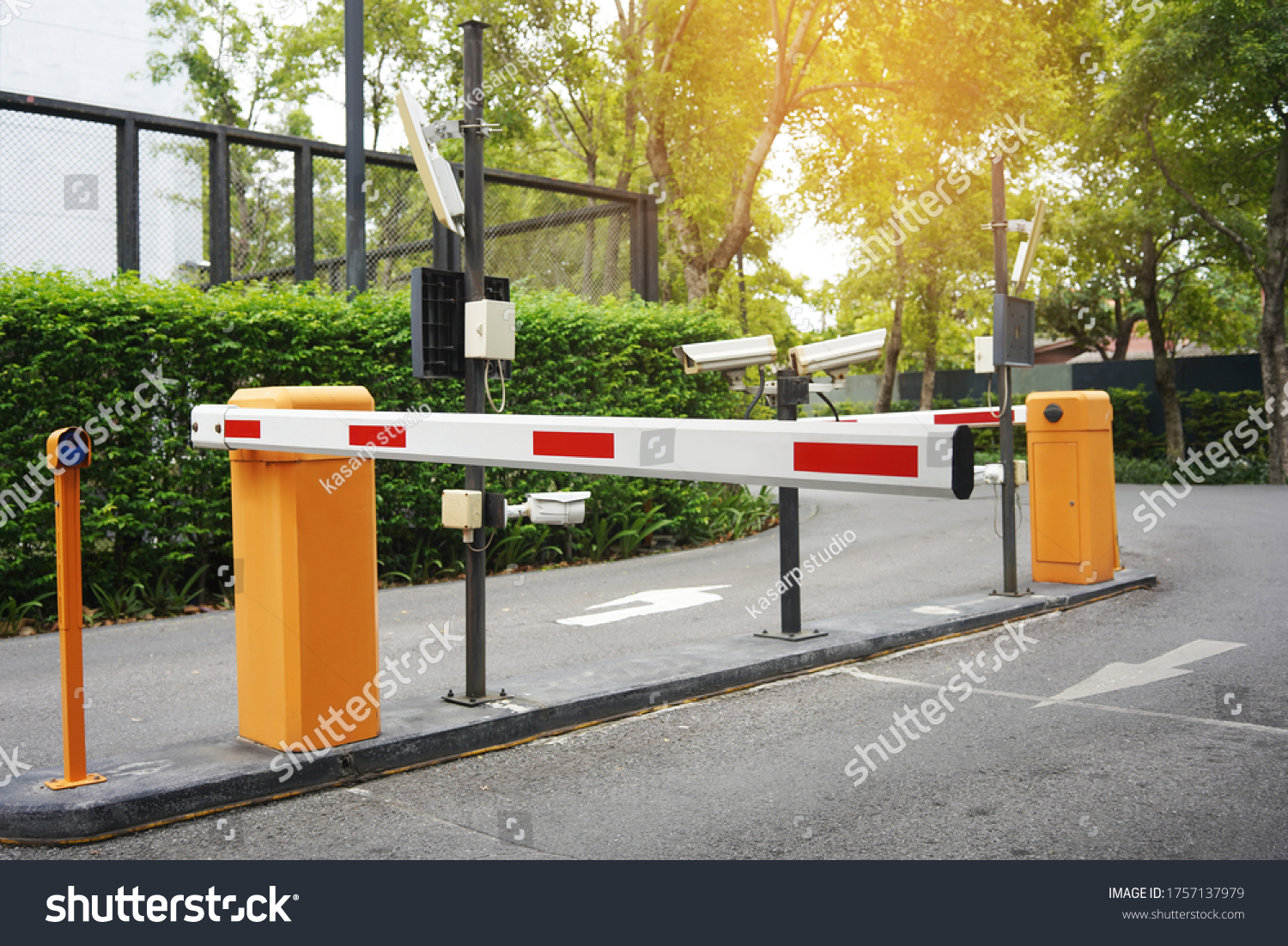      Automatic Barrier Gate , Security system for building and car entrance vehicle barrier                                     