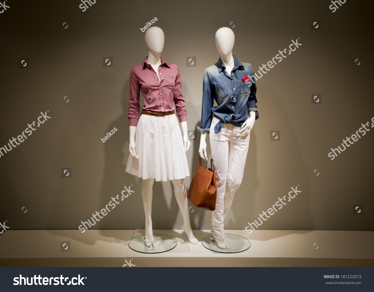 Photo full-length female clothes on a two mannequin with bag #181222013