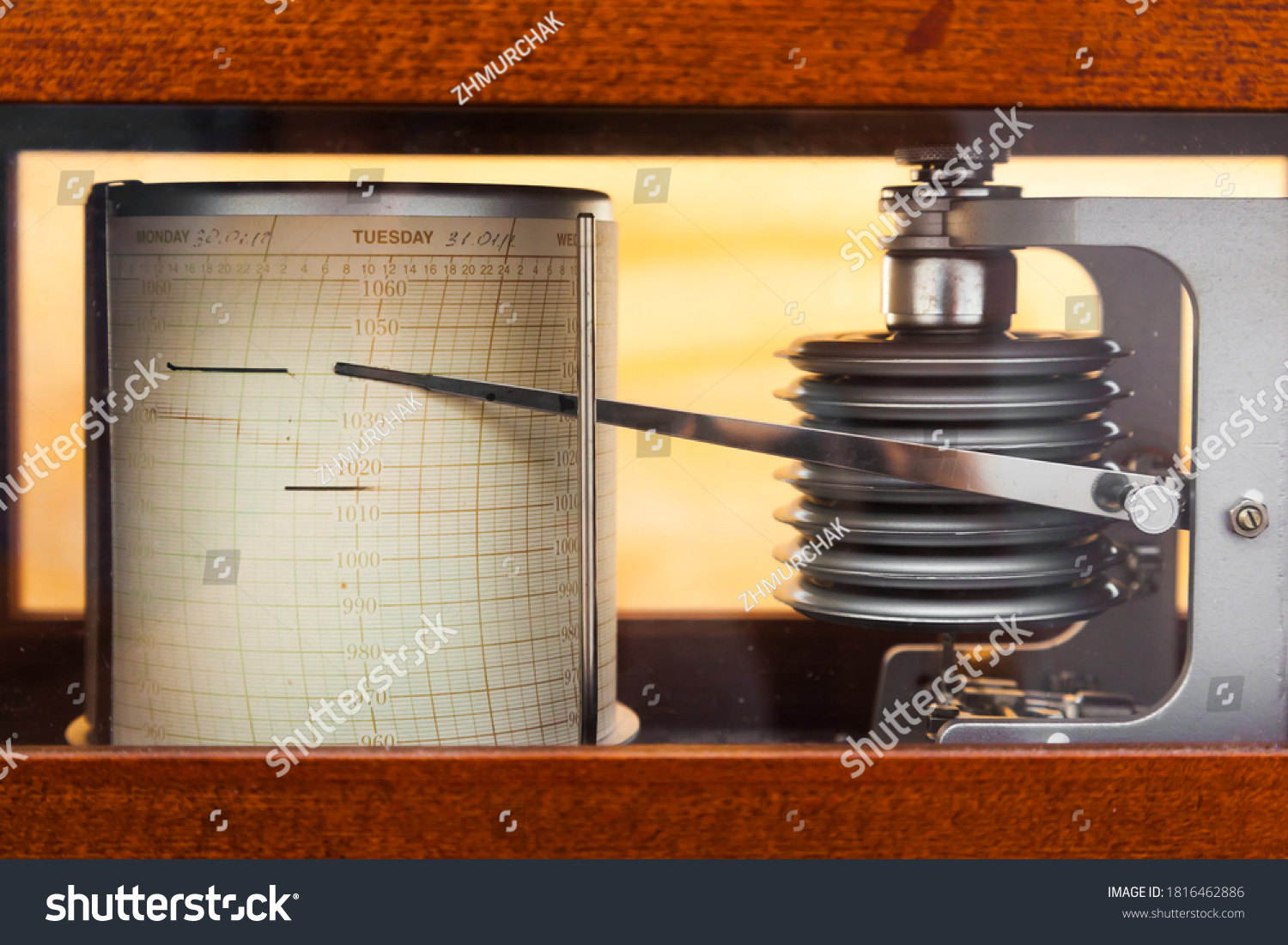 Barograph. The barometer is a self-recording device for continuous recording of atmospheric pressure values. #1816462886