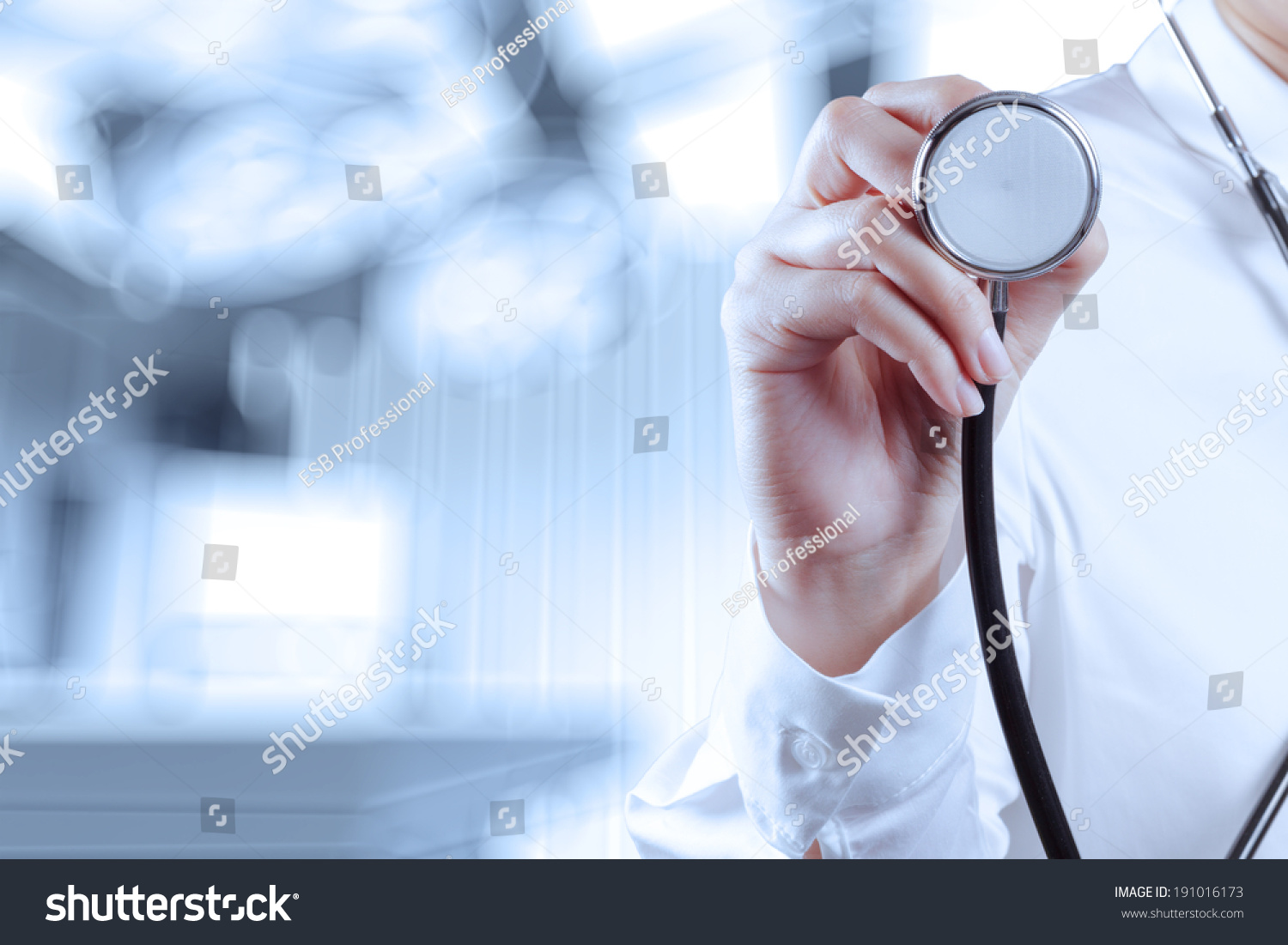 success smart medical doctor working with operating room as concept  #191016173