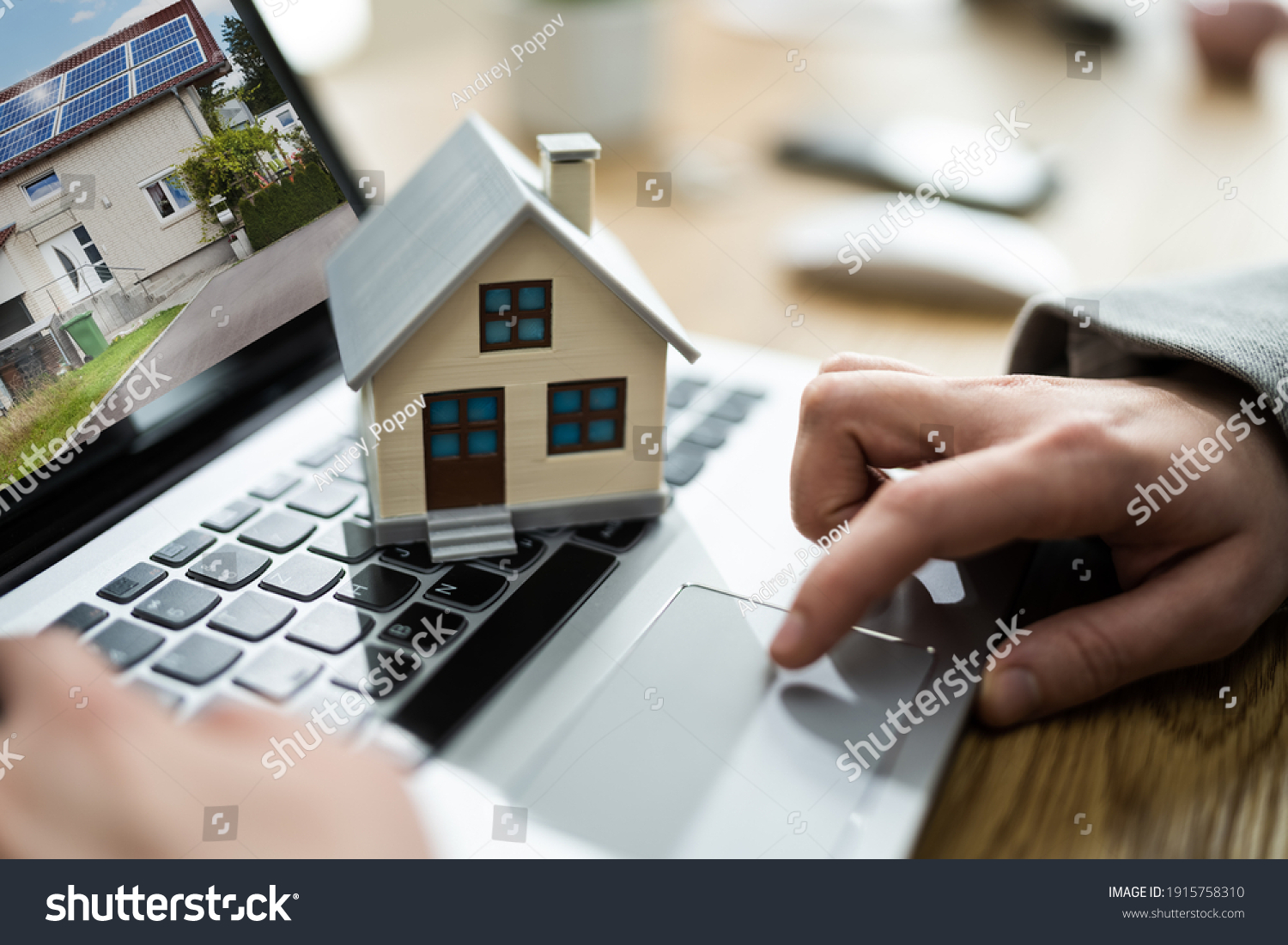 Online Real Estate House Property Sell Using Technology #1915758310