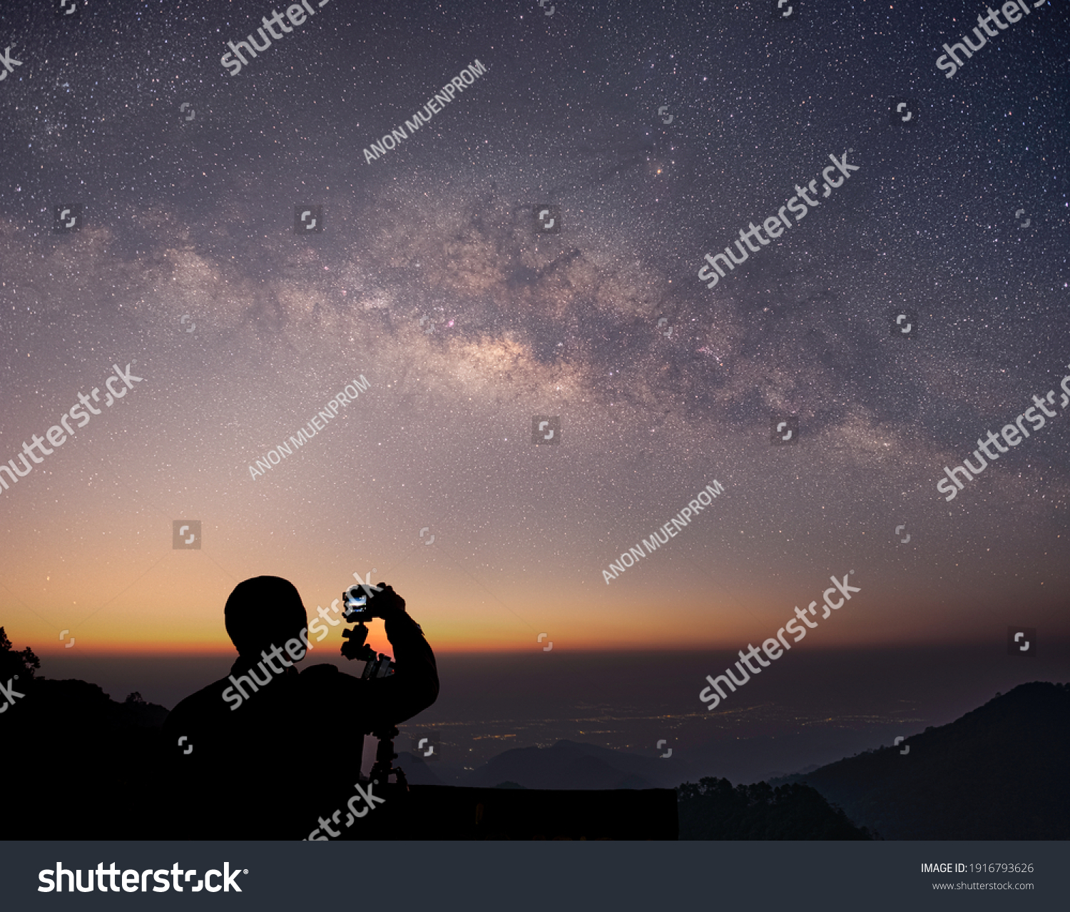The stars and the milky way in the dark night sky are very beautiful. #1916793626