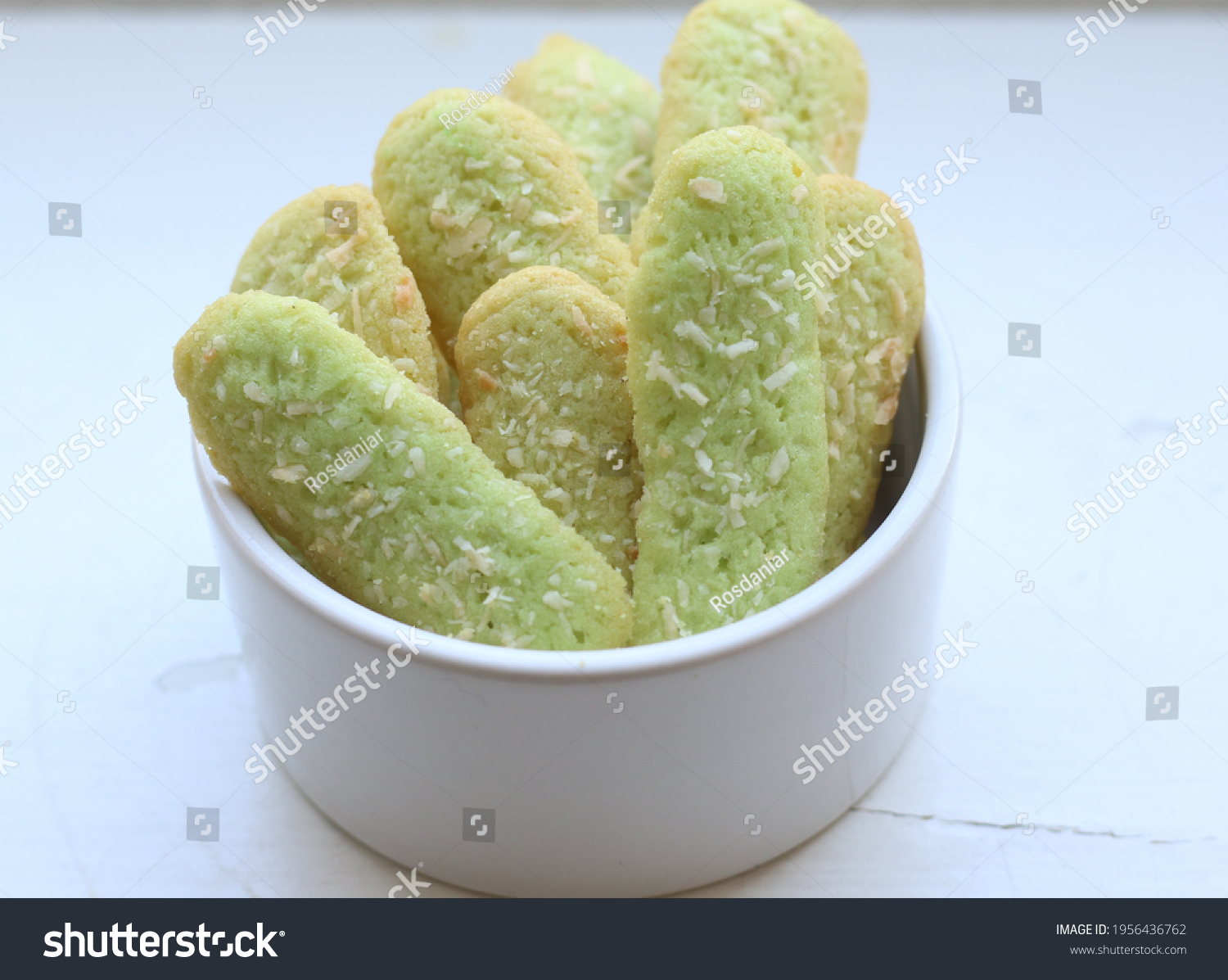 Lidah kucing are cookies shaped like a long and - Royalty Free 