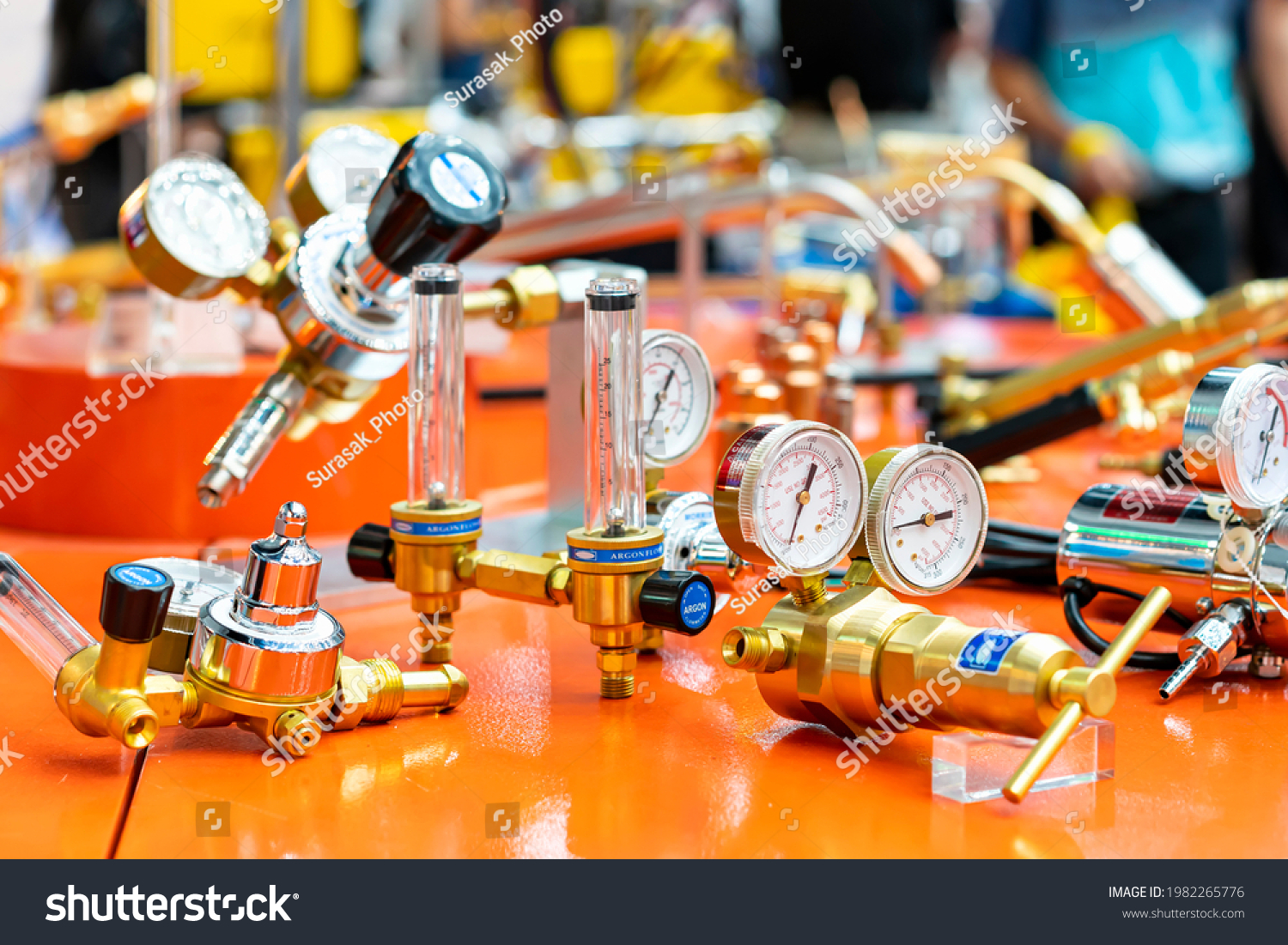 Pressure gauge regulator manometer and cylinder content capacity gauge and argon flow meter equipment for acetylene oxygen gas tig mig welding or cutting in industrial on table #1982265776