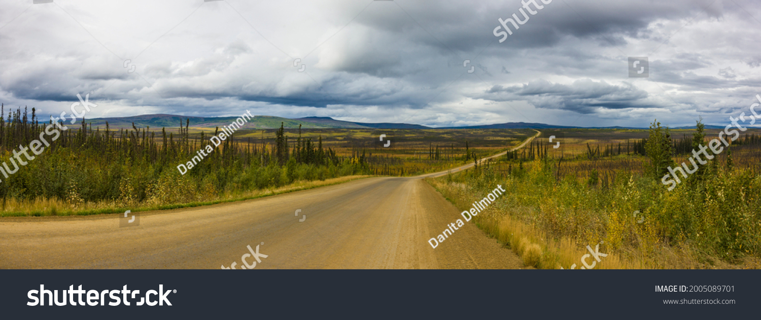 USA, Alaska. Panoramic view of the Dalton Highway to Prudhoe Bay on the North Slope. #2005089701