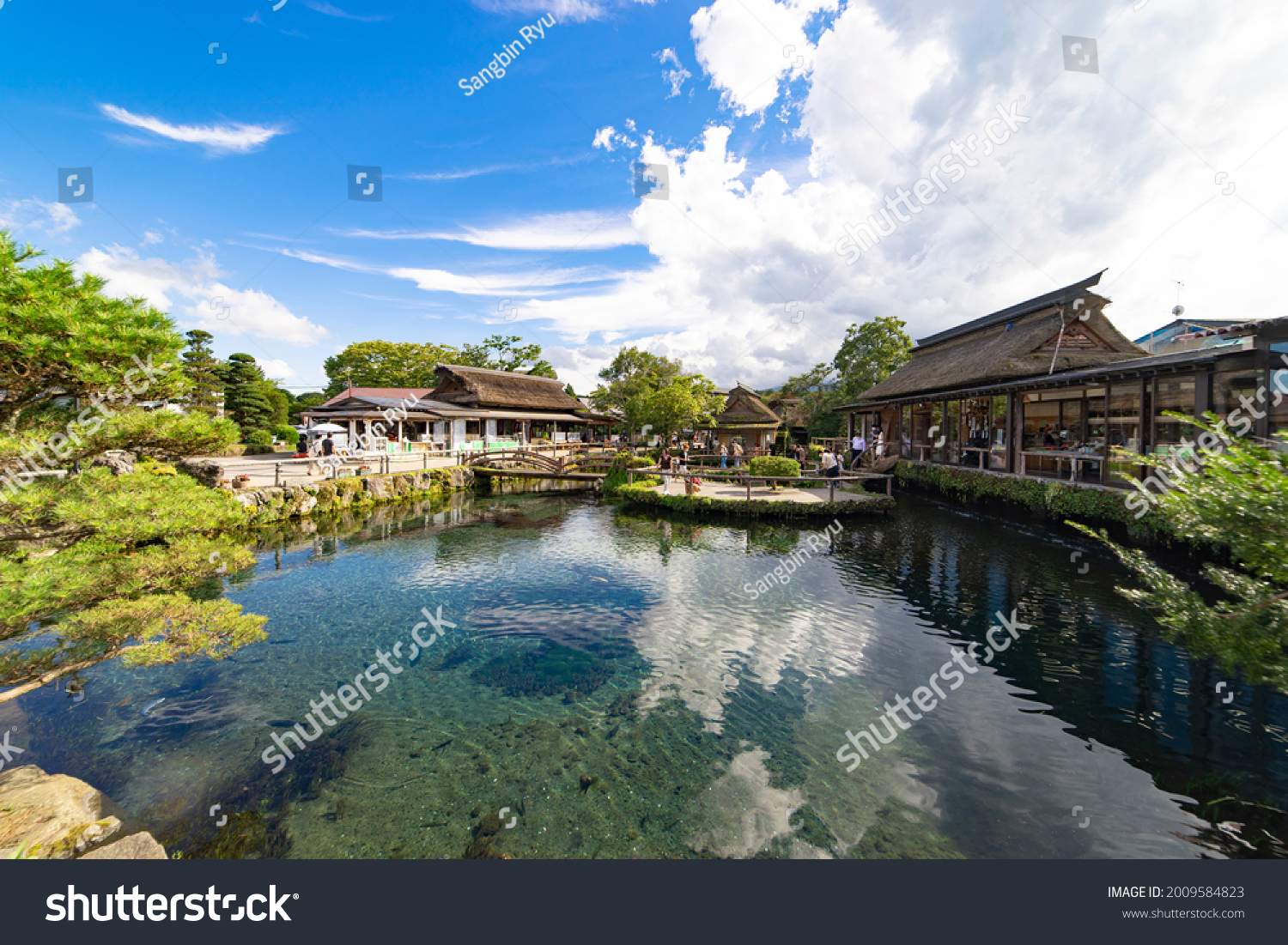 Clear Pond in Oshinohakkai, Yamanashi, Japan #2009584823