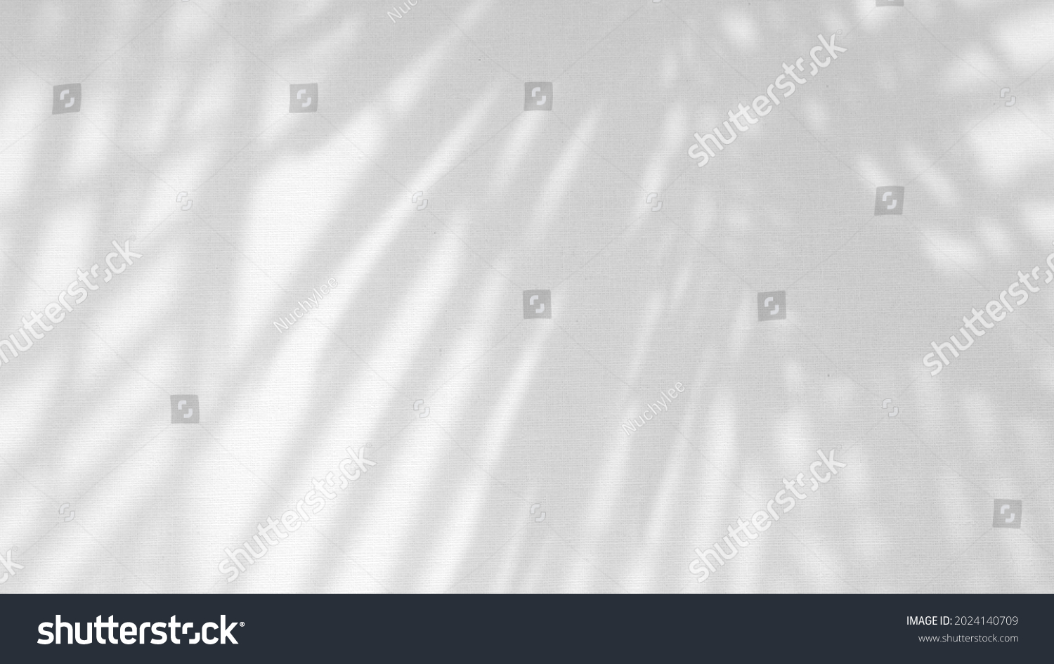 Leaves natural shadow overlay on white texture background, for overlay on product presentation, backdrop and mockup, summer seasonal concept #2024140709