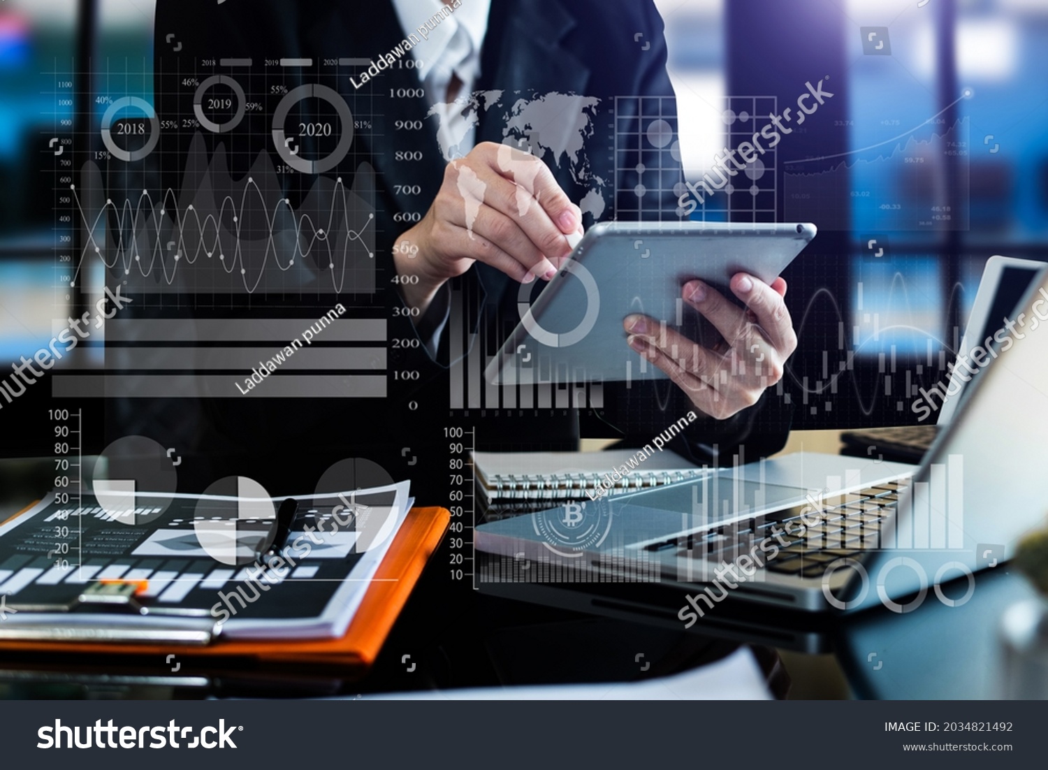 Data Management System with Business Analytics concept. business team hands working with provide information for Key Performance Indicators and marketing analysis onn virtual computer 
 #2034821492