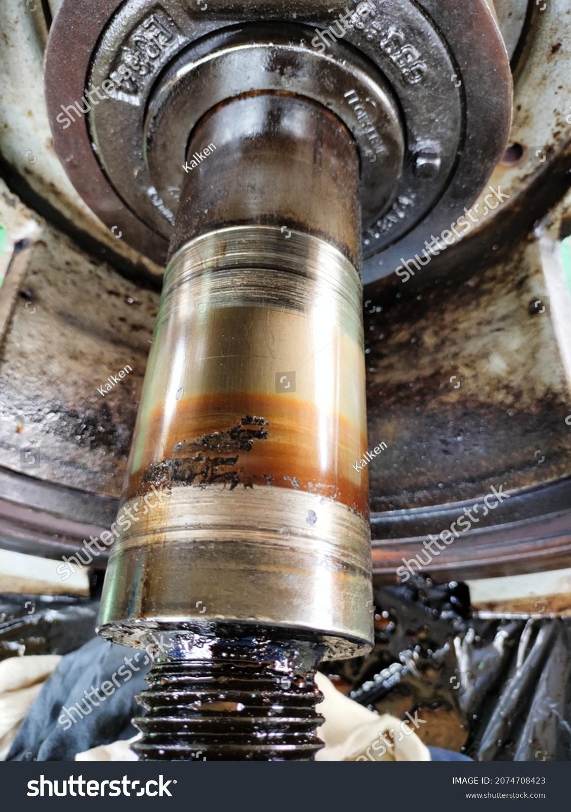 Riau, Indonesia : Oct 2021 centrifugal pump which is under repair on the damaged mechanical seal and it can also be seen that the shaft has scratches when operating #2074708423