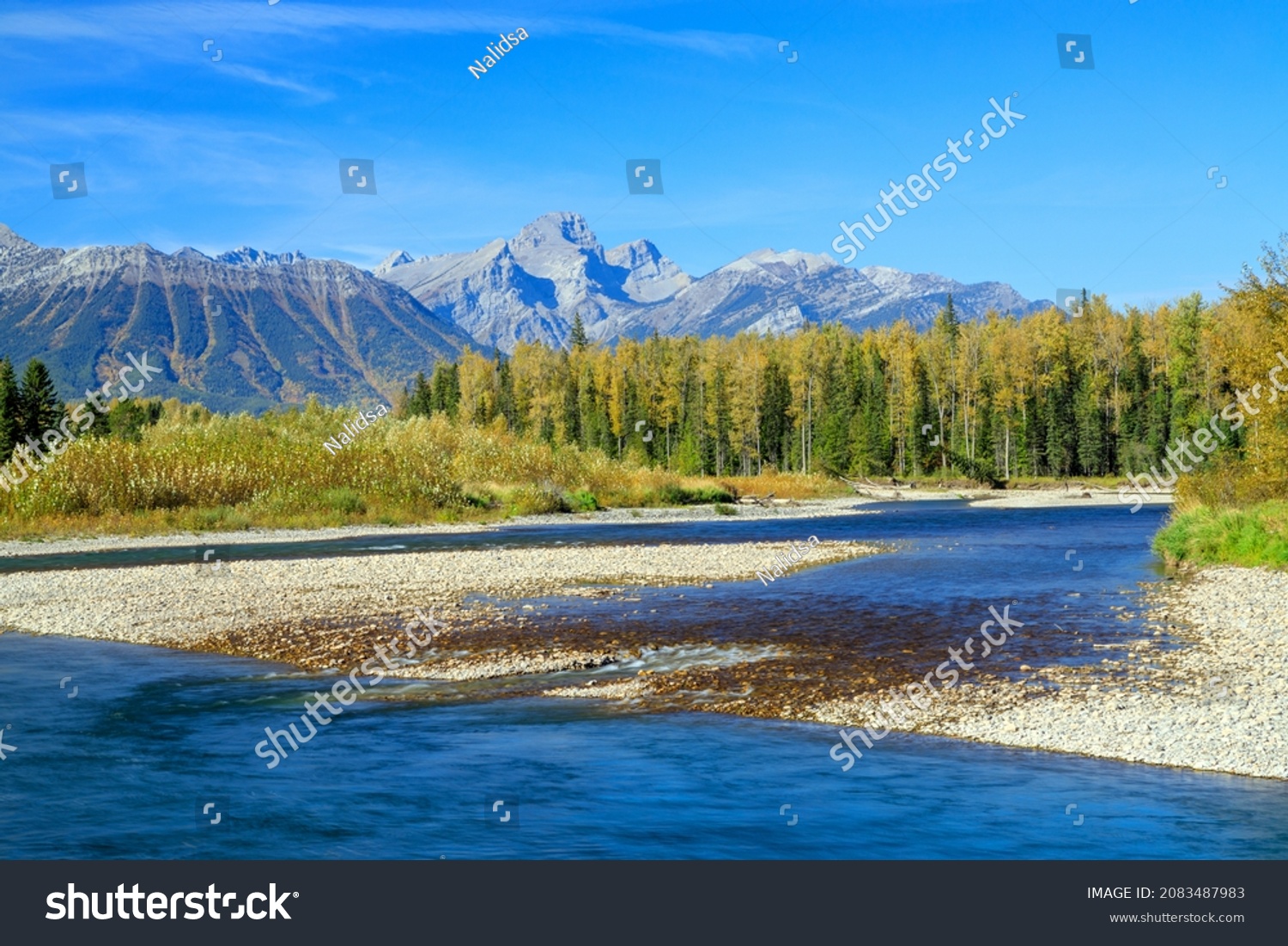 The Elk River is a 220-kilometre long river, in the southeastern Kootenay district of the Canadian province of British Columbia. #2083487983