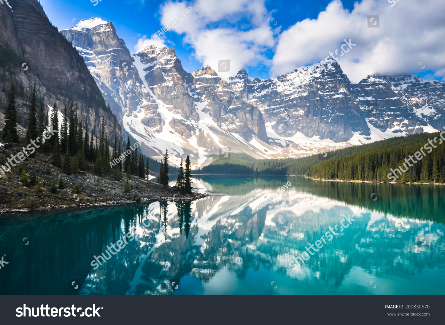 Moraine Lake, Rocky Mountains, Canada #209830570