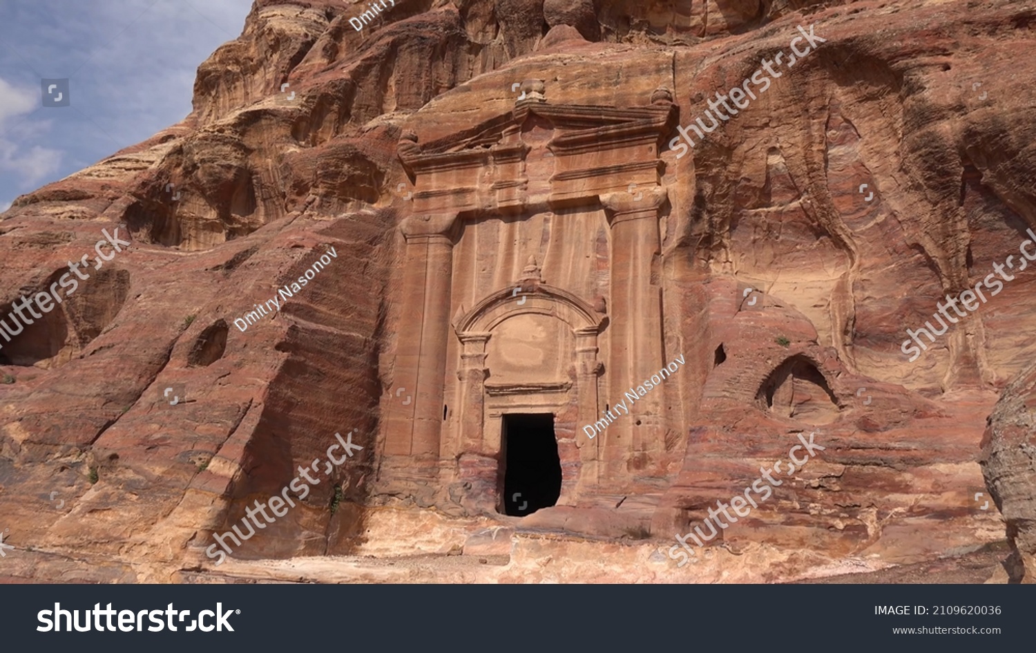 High Place of Sacrifice Trail in Petra - Jordan, World Heritage Site #2109620036