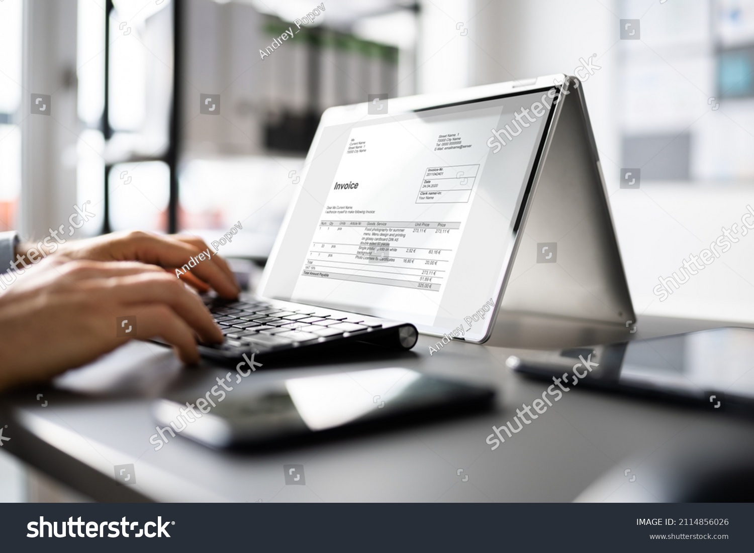 Online Digital E Invoice Statement On Hybrid Laptop #2114856026