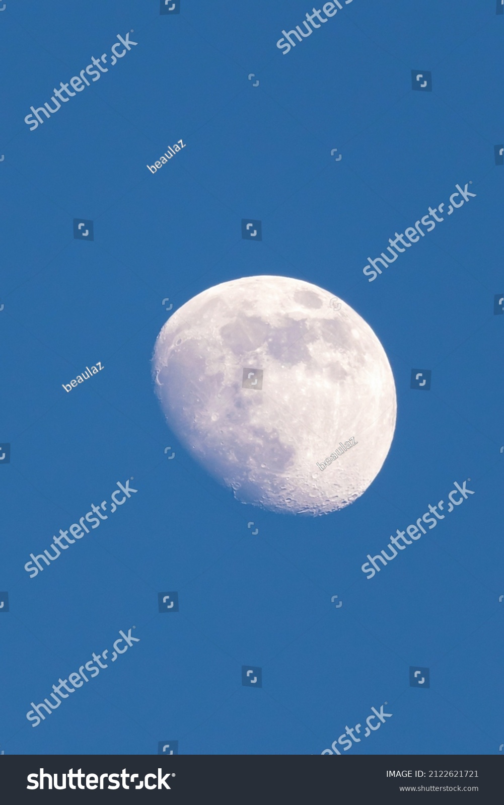 The Moon is a celestial body that orbits the planet Earth in outer space. The Moon is a natural and closest satellite to the Sun relative to the satellites of other planets. #2122621721