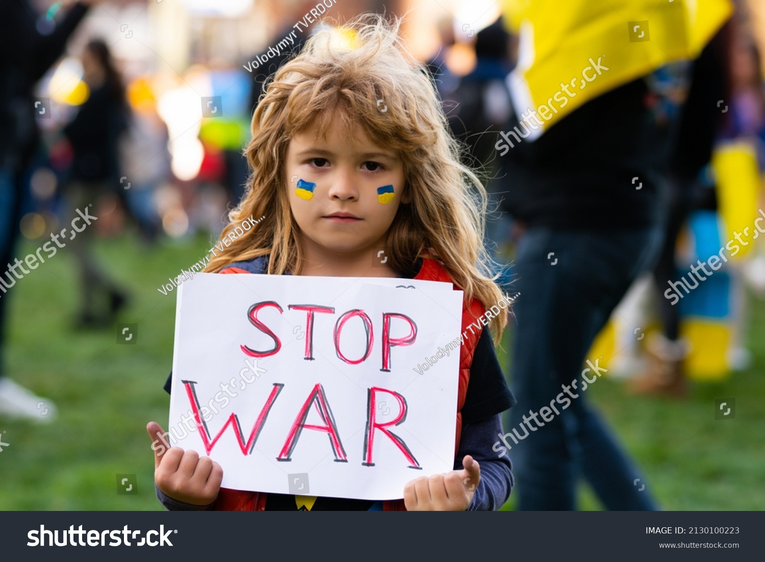 Board No war, Stop war. Little ukrainian patriot. No war with Ukraine. Ukrainian geopolitics globe crisis. #2130100223