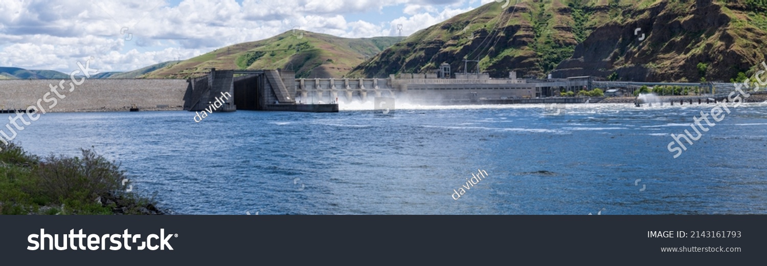 A Panoramic view of Lower Granite Lake Dam on the Snake River in Washington, USA #2143161793