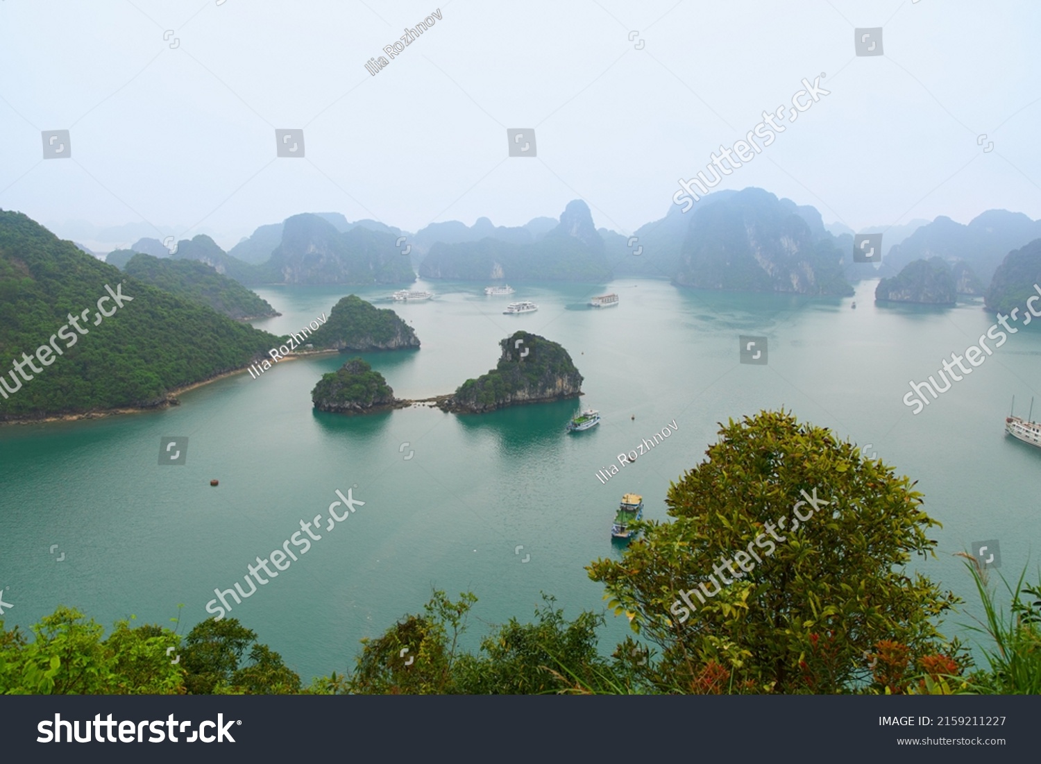 View on the sea and rocks from Ti Top island in Ha Long #2159211227