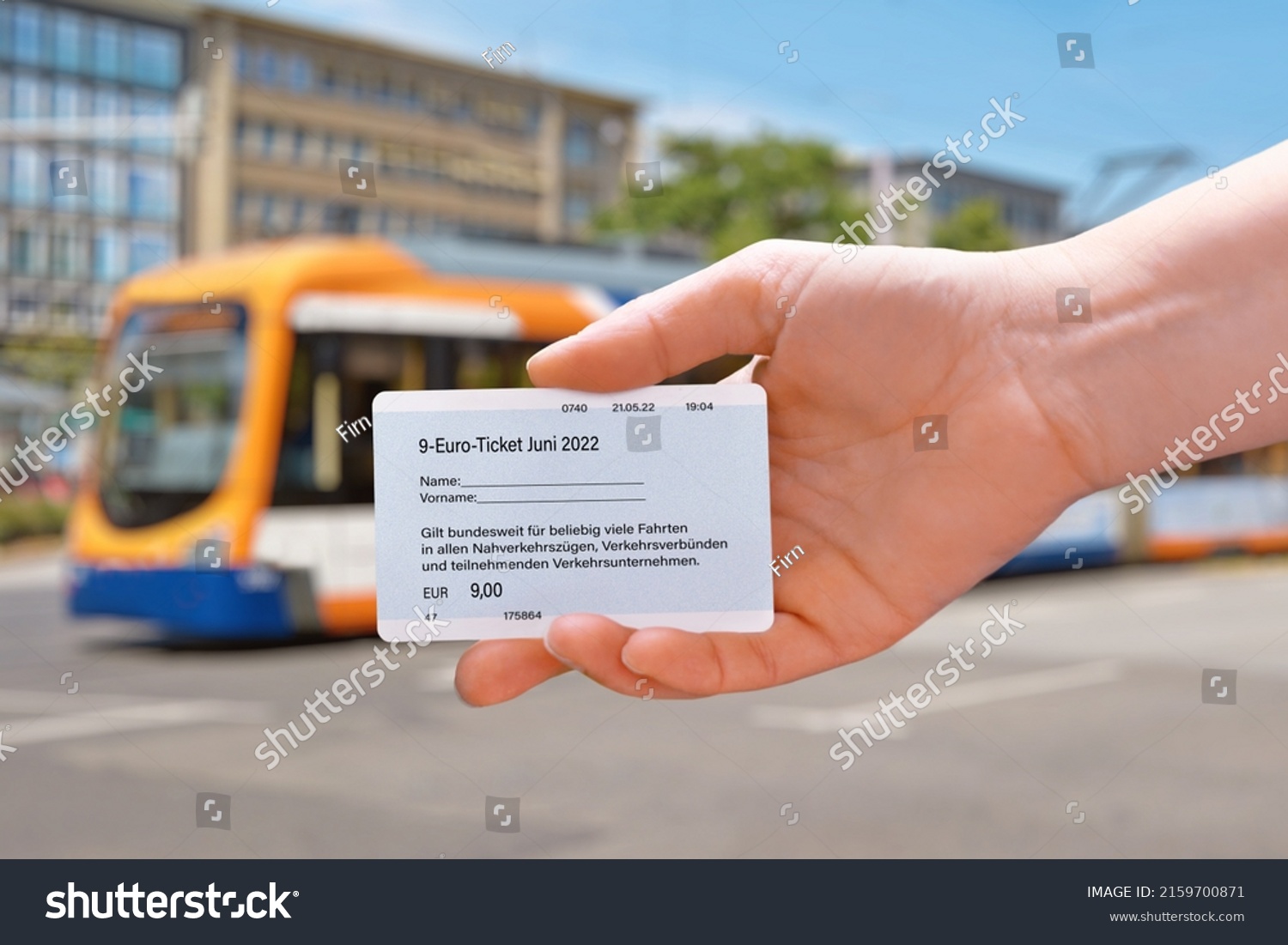 9 Euro ticket for public transportation to help consumers with rising energy prices in Germany (Transl.: Valid nationwide for any number of journeys in all local trains and transport associations) #2159700871