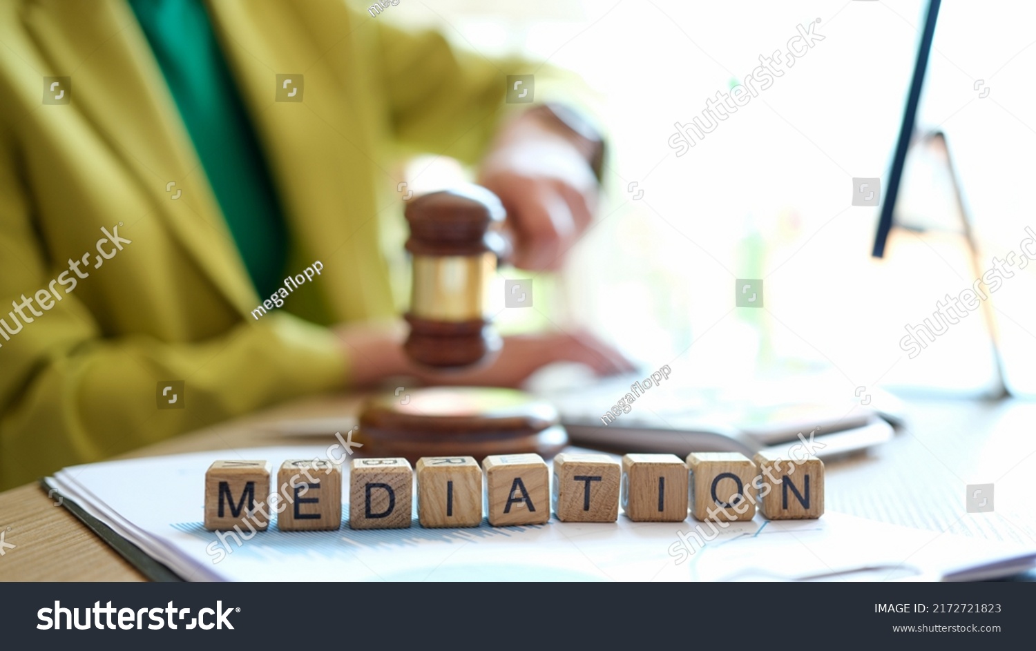 Text mediation on cubes in dispute resolution litigation. Procedure for considering family conflict concept #2172721823