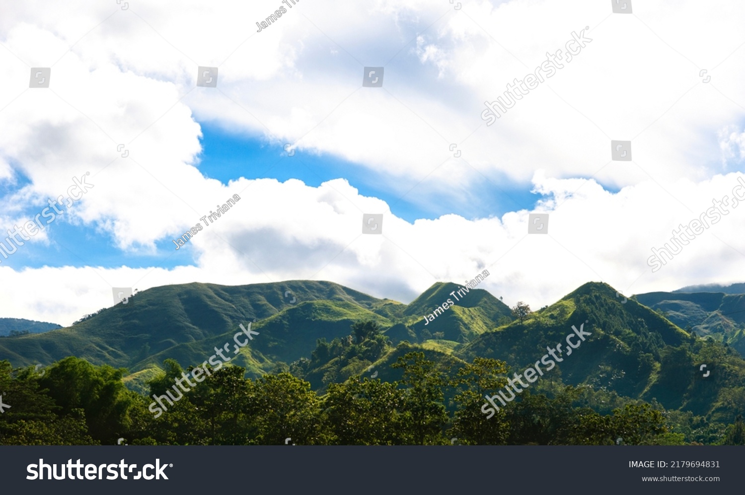 The majestic beauty of mountains in Bukidnon #2179694831
