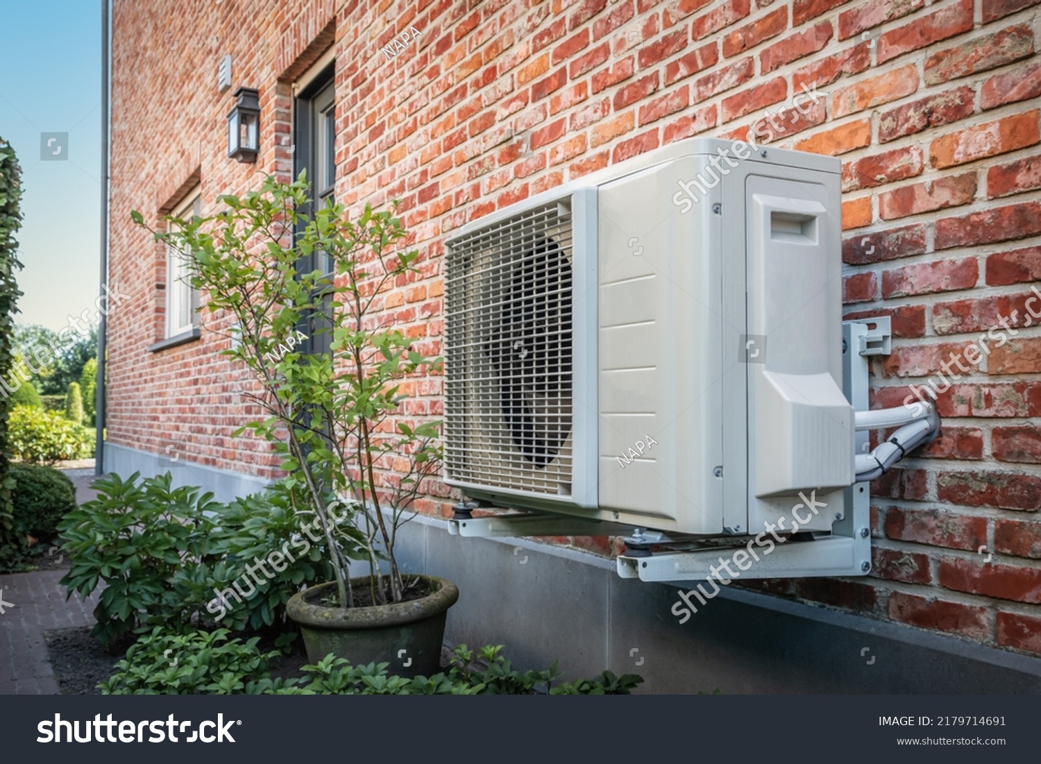Air to air heat pump for cooling or heating the home. Outdoor unit powered by renewable energy. #2179714691