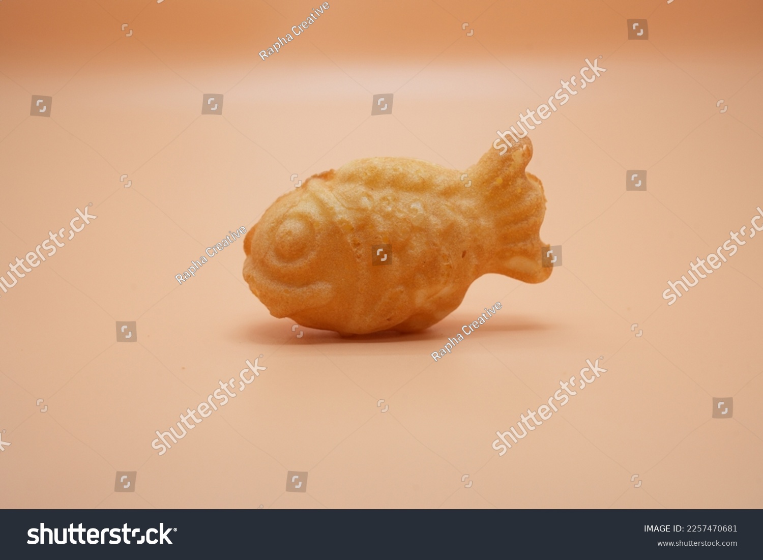 Delicious image as a bread with a home-style crucian carp shape #2257470681