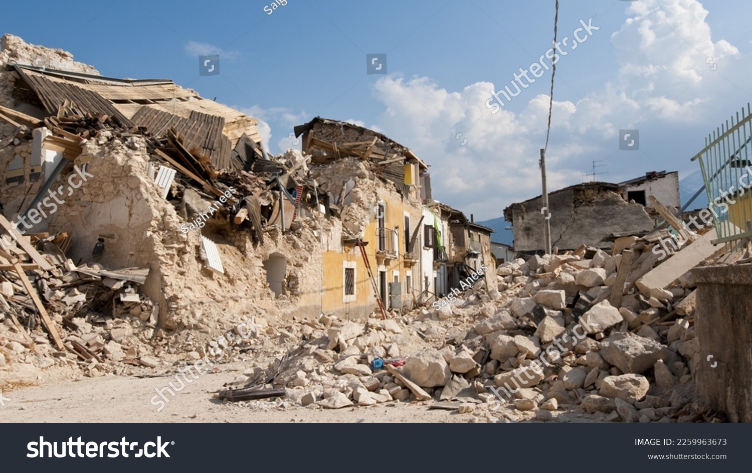 earthquake turkey  Syria destructions house broken #2259963673