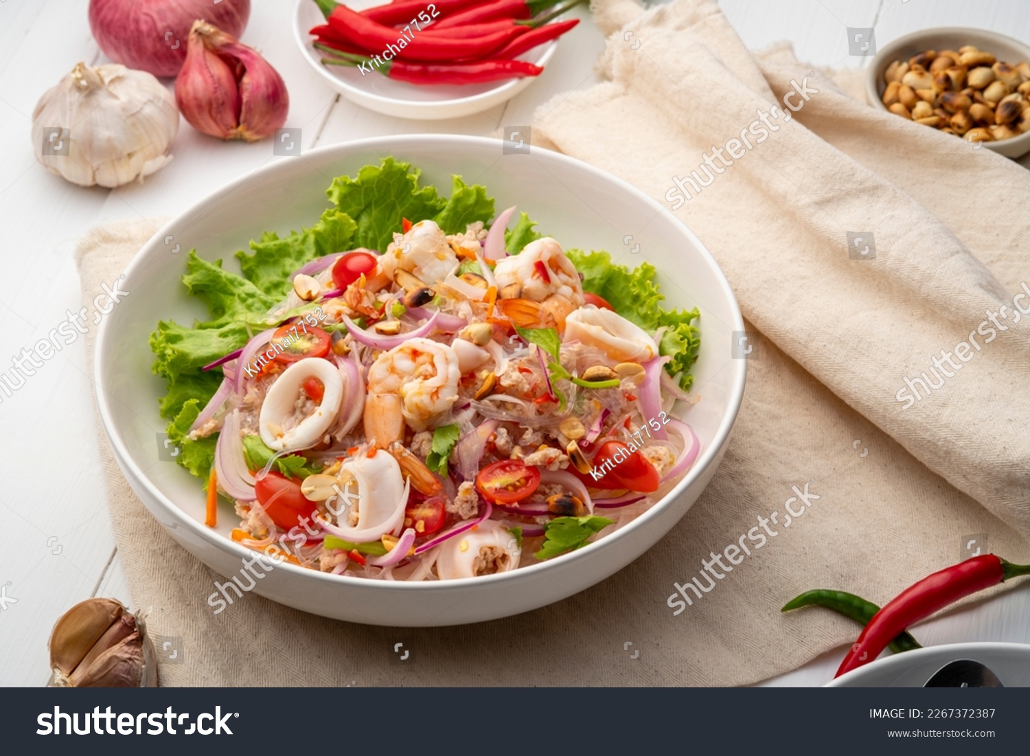 Spicy Glass Noodle Salad,mixed shrimp with minced pork and squid with boiled vermicelli in chili sauce(Yum Woon Sen) #2267372387