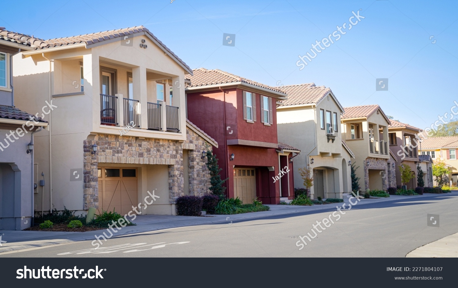 Row of multicolored townhomes in Northern California #2271804107