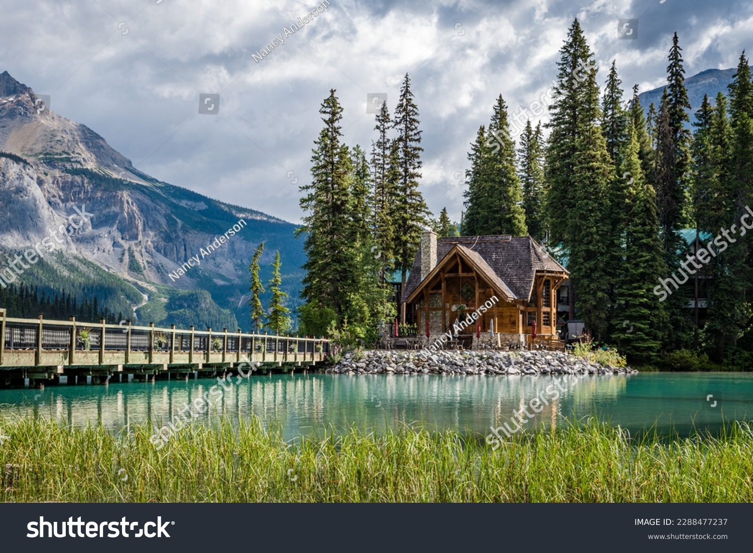 Views of the iconic Emerald Lake Lodge, at Emerald Lake in Yoho National Park, BC, a UNESCO World Heritage Site #2288477237