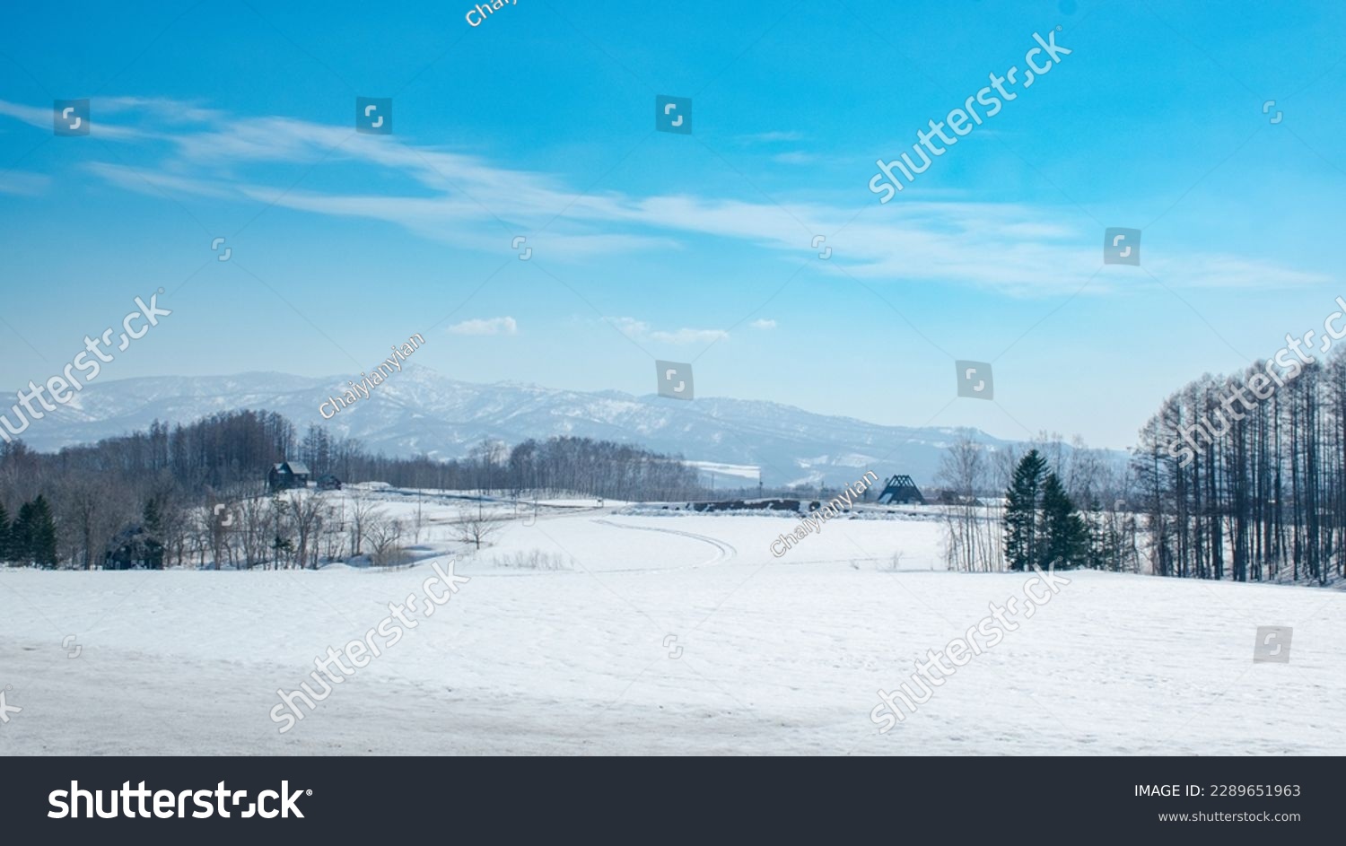 Background Beautiful Mountain scenery at Niseko Hokkaido Japan in Winter, Daylight and blue sky with nobody. #2289651963