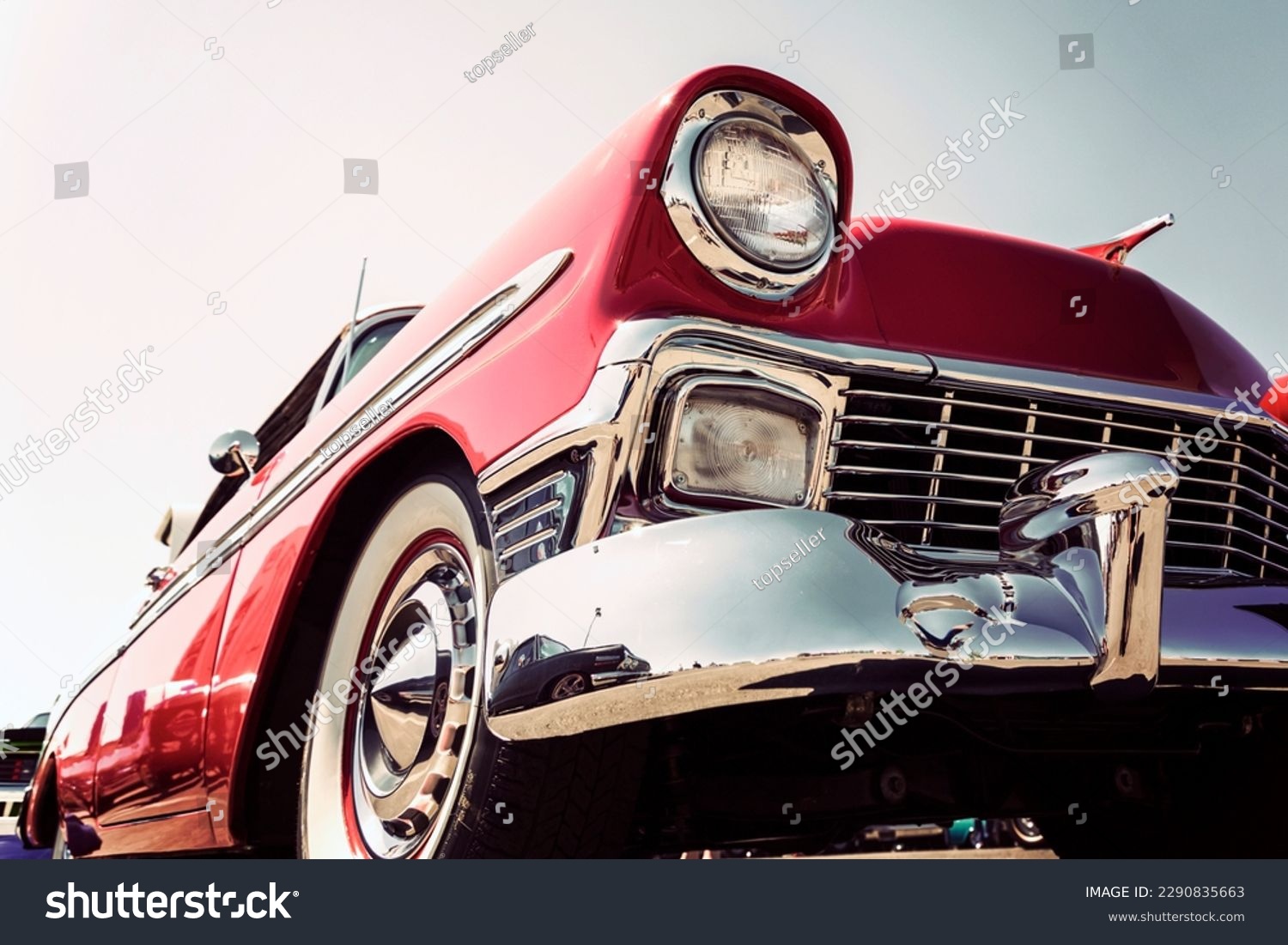 Headlight of a classic american car #2290835663