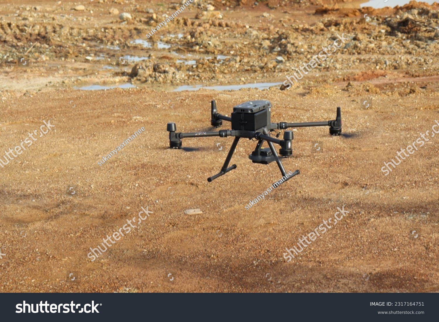 unmanned aerial vehicle: UAV) (drone) #2317164751