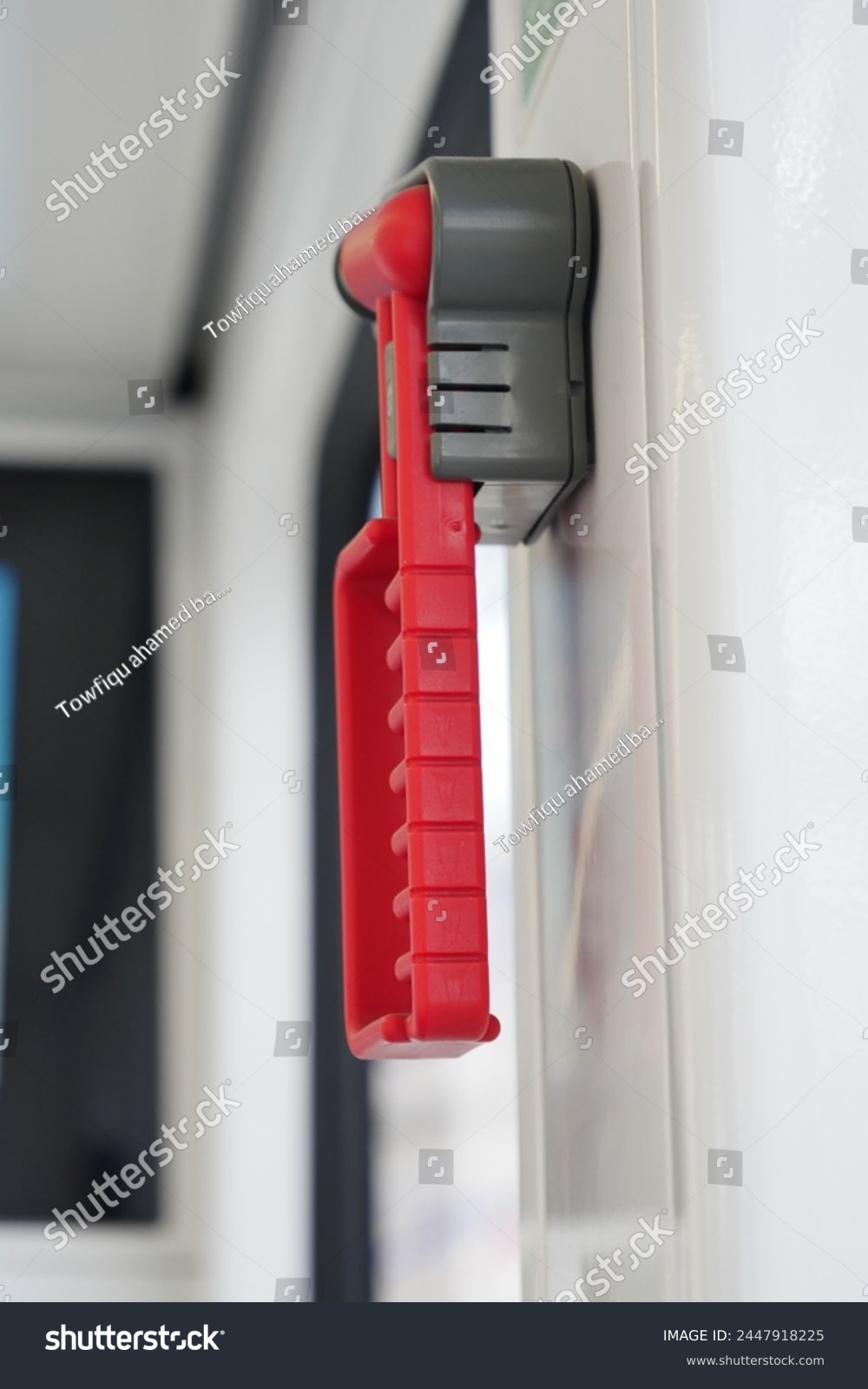 Safety Hammer in a bus and Glass breakage, #2447918225