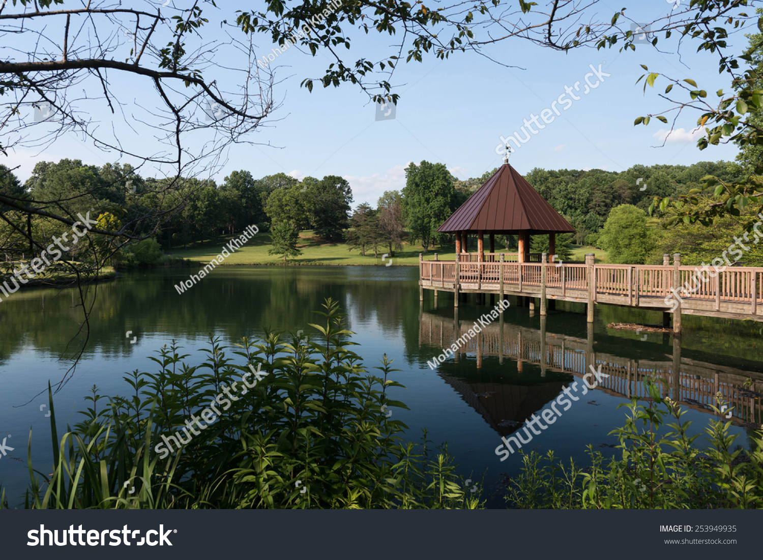 Meadowlark Botanical Gardens Vienna Stock Photo 253949935