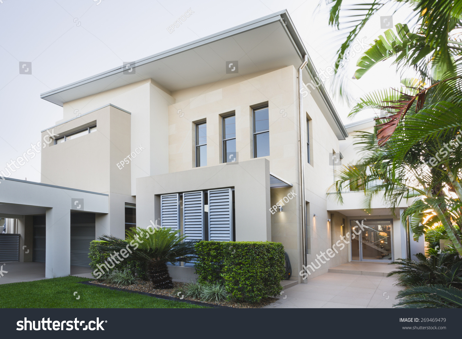Contemporary house exterior on the Gold Coast, Queensland, Australia #269469479