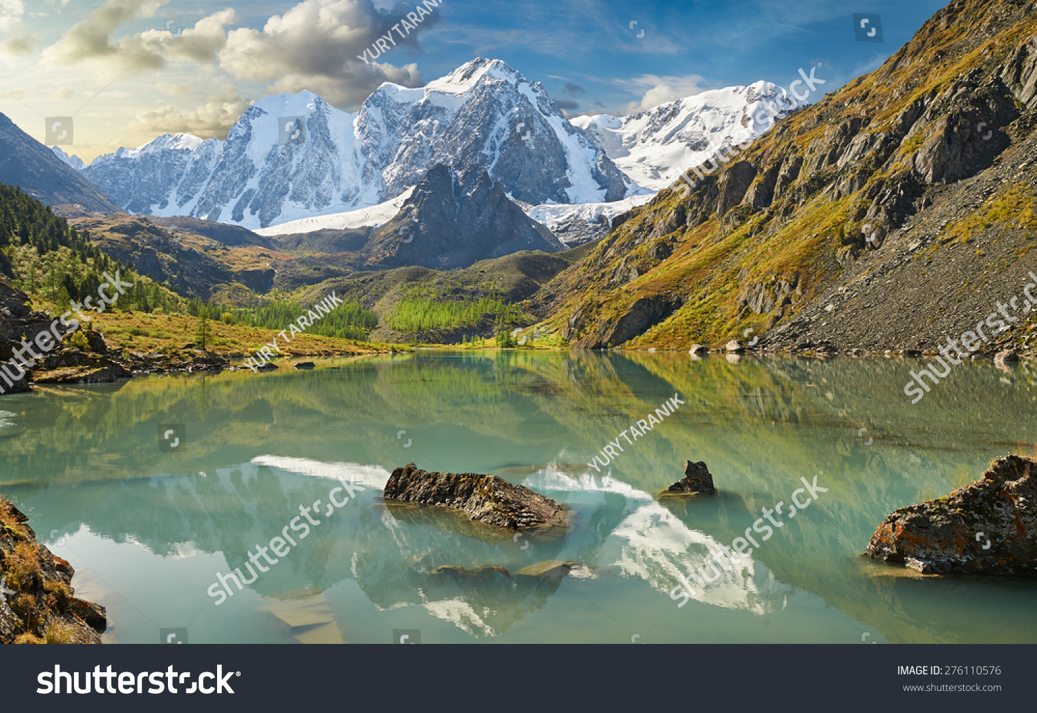 Mountain lake, Russia, Siberia, Altai mountains, Chuya ridge. #276110576